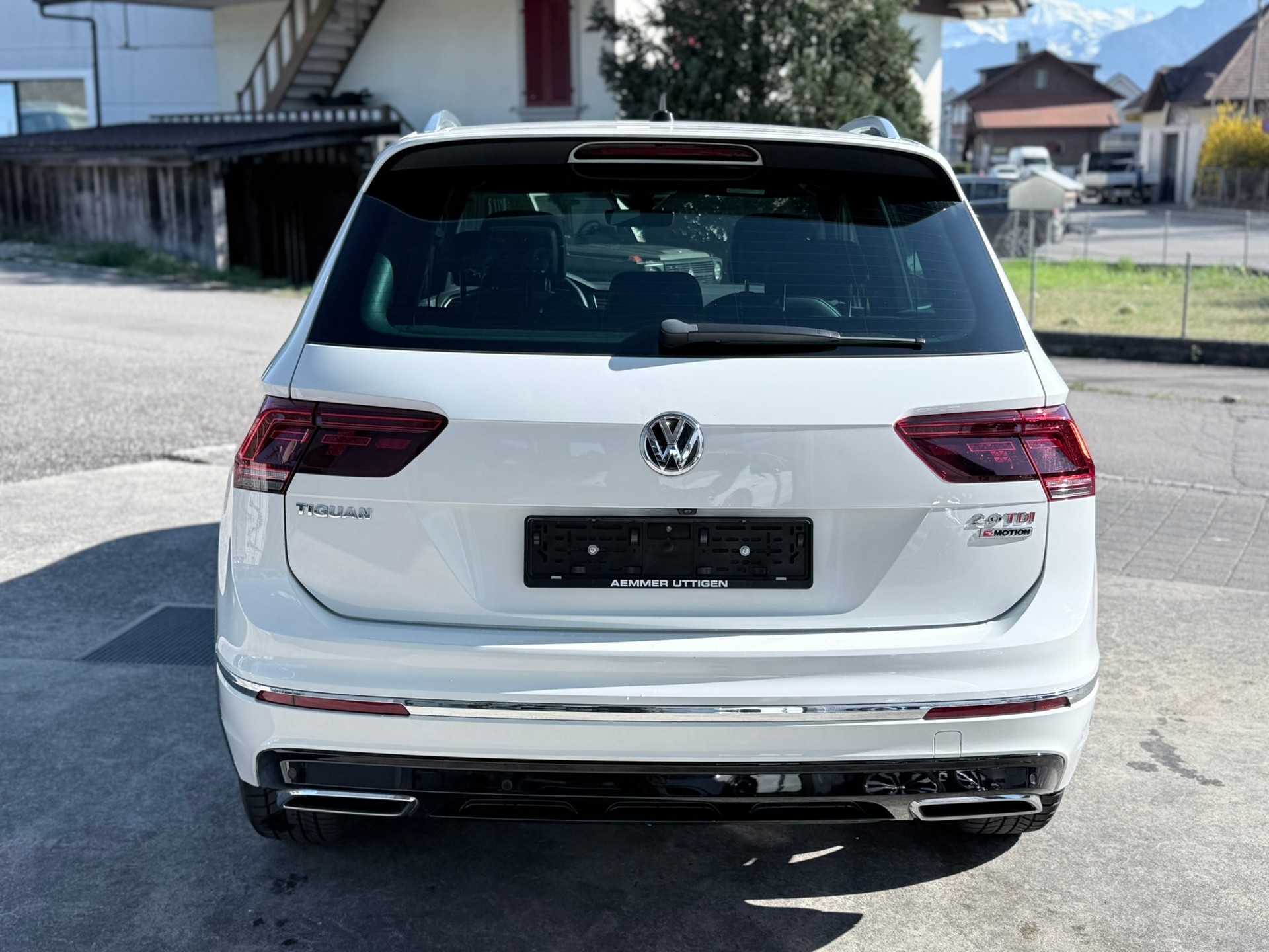 VW Tiguan 2.0 TDI SCR Highline 4Motion DSG-image-5