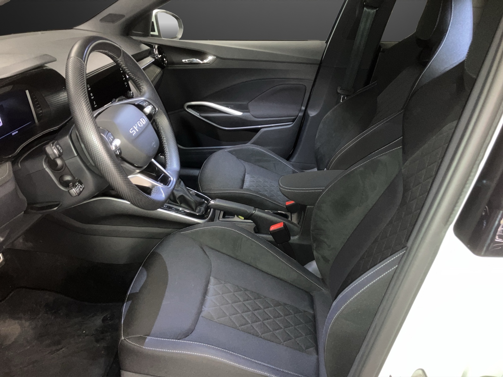 SKODA Fabia 1.0 TSI Dynamic DSG-image-7