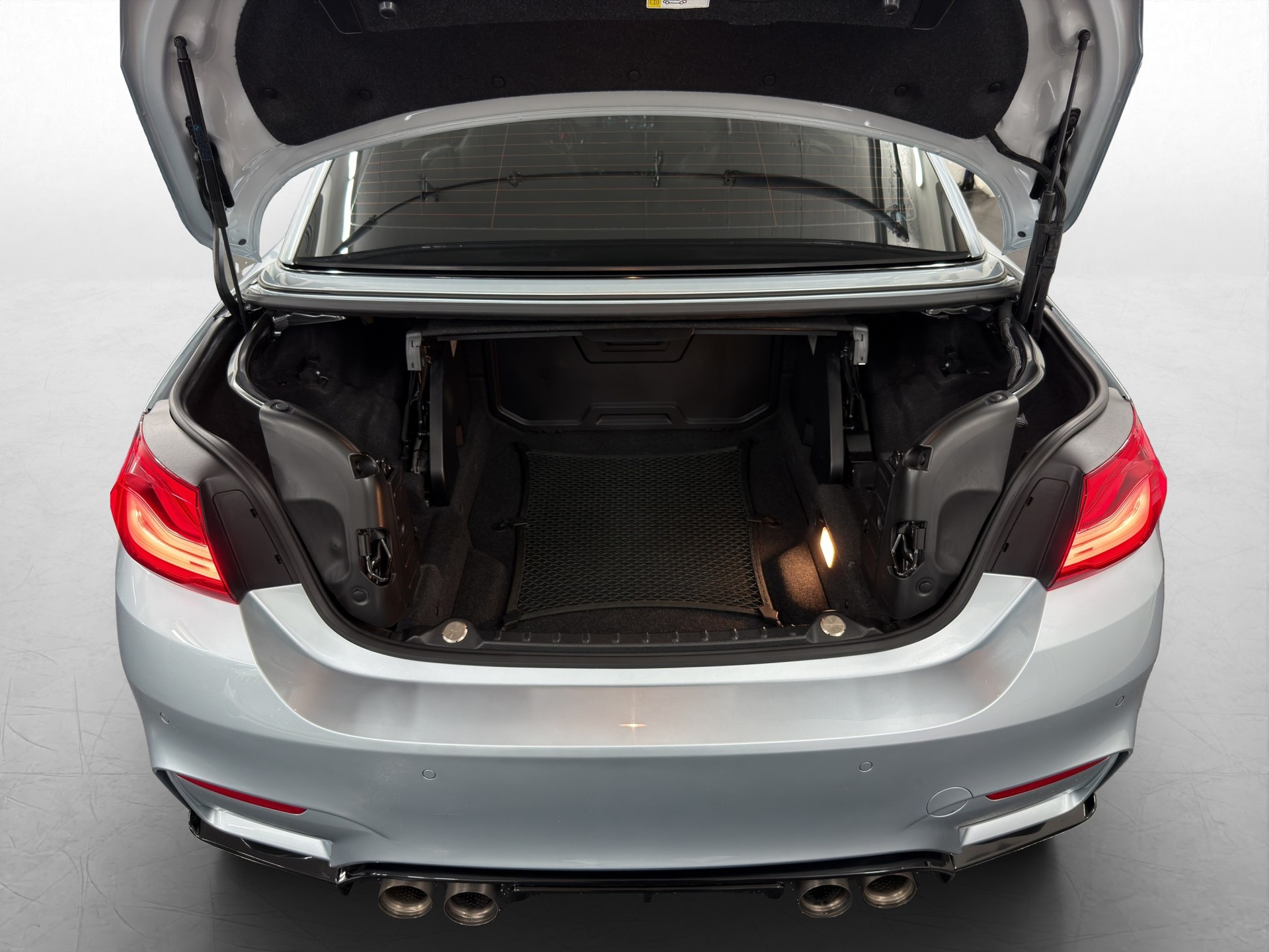 BMW M4 Cabriolet DKG-image-16