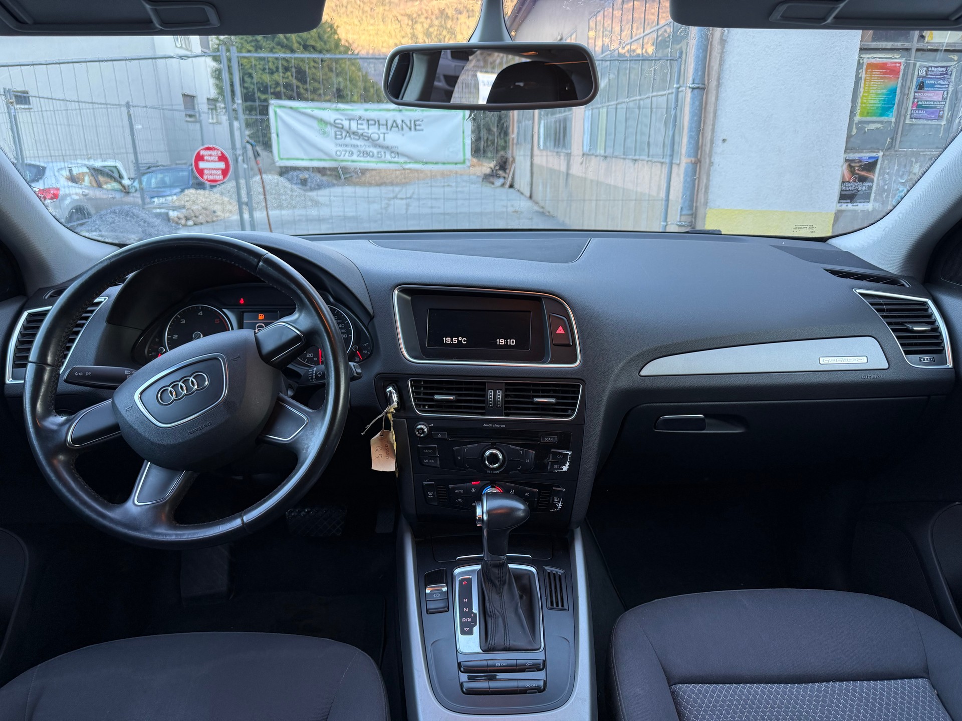 AUDI Q5 2.0 TDI quattro S-tronic-image-9