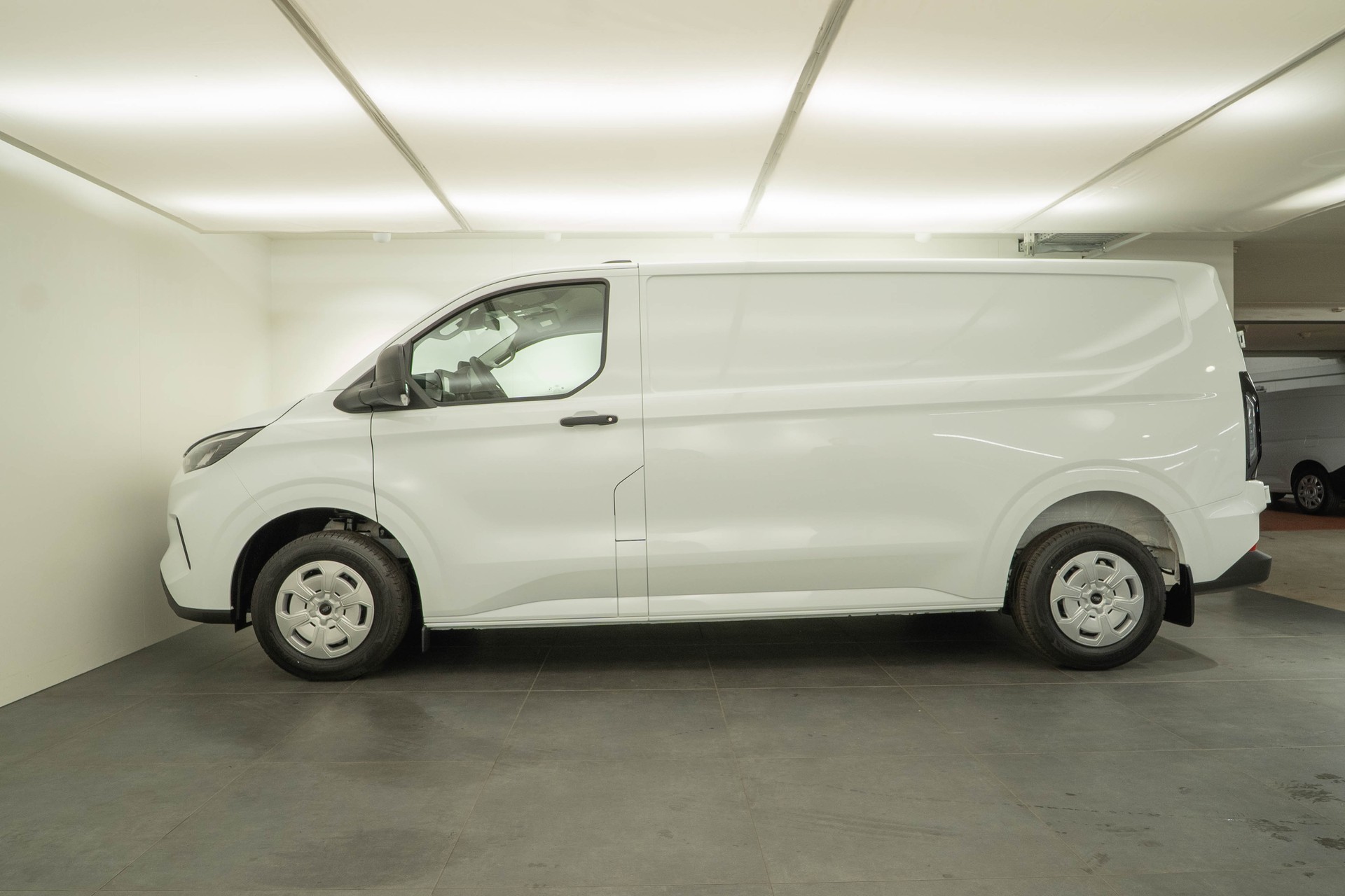 FORD Transit C Van 320 L2 2.0 EcoBlue 136 Trend-showroom-element-2