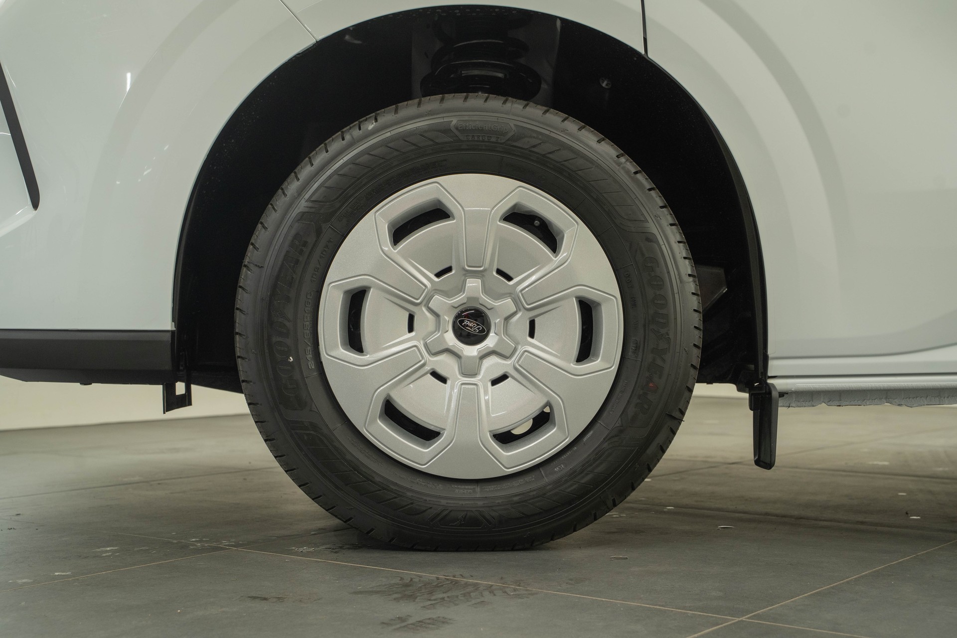 FORD Transit C Van 320 L2 2.0 EcoBlue 136 Trend-image-10