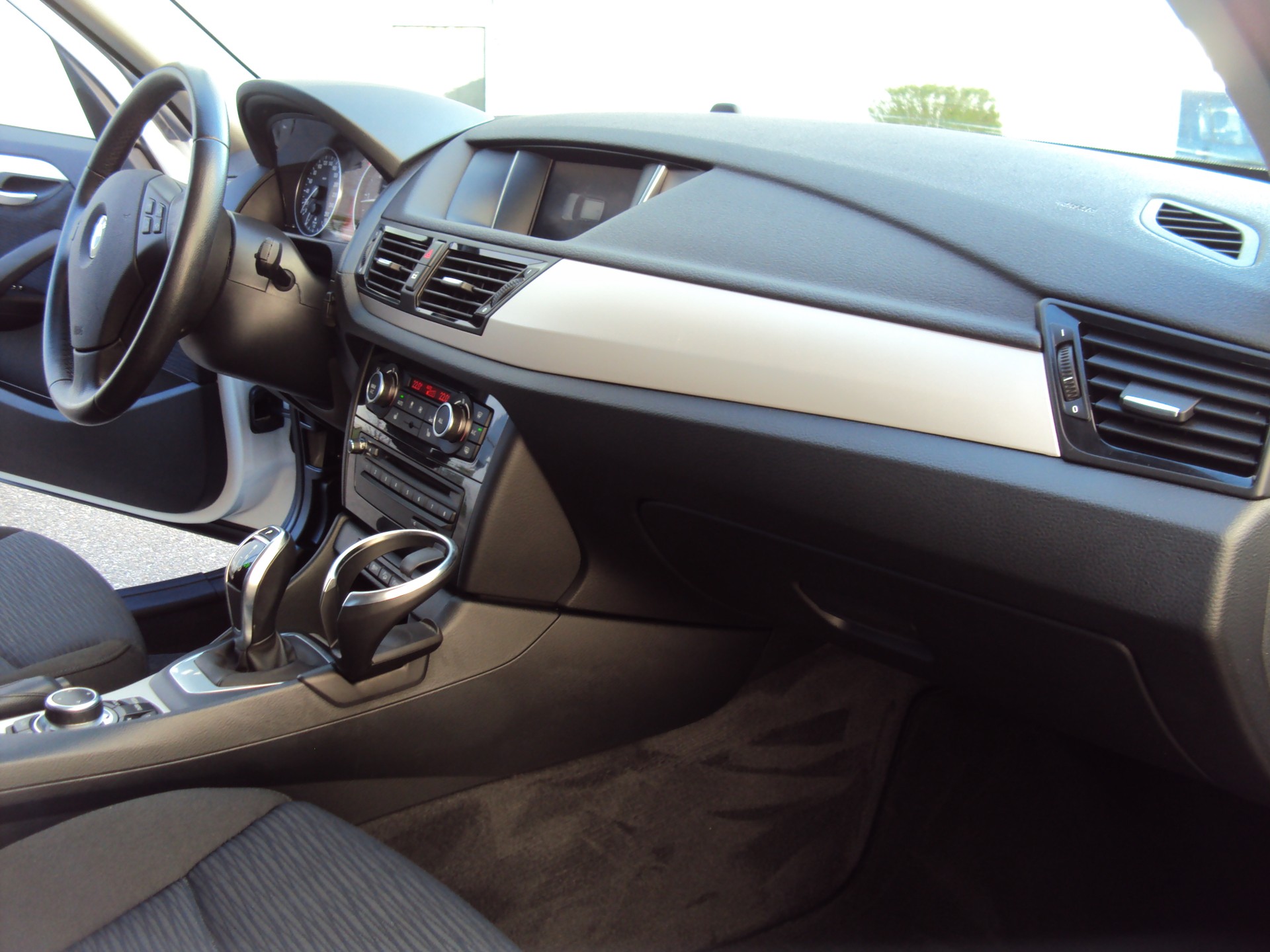 BMW X1 xDrive 18d Steptronic-image-12