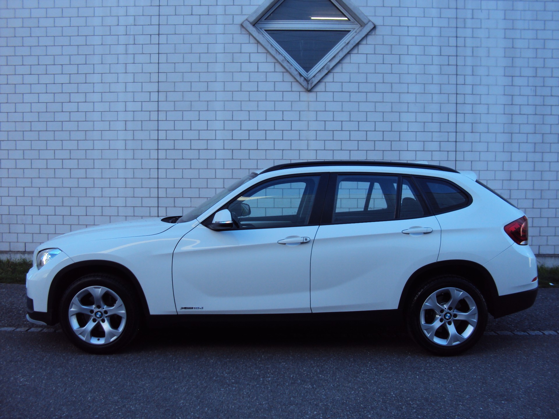 BMW X1 xDrive 18d Steptronic-image-6