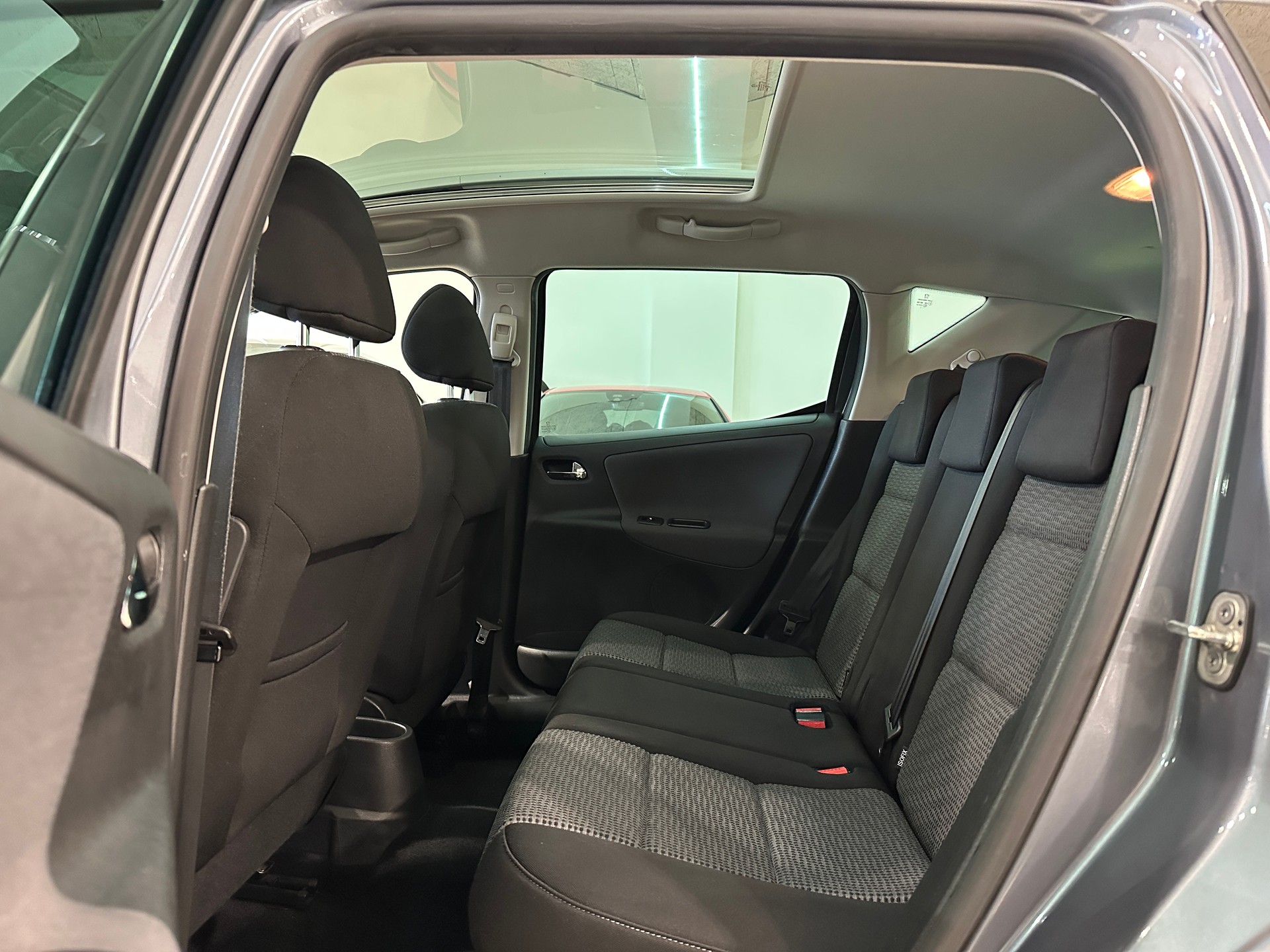 PEUGEOT 207 SW 1.6 16V Trendy Clim-image-12
