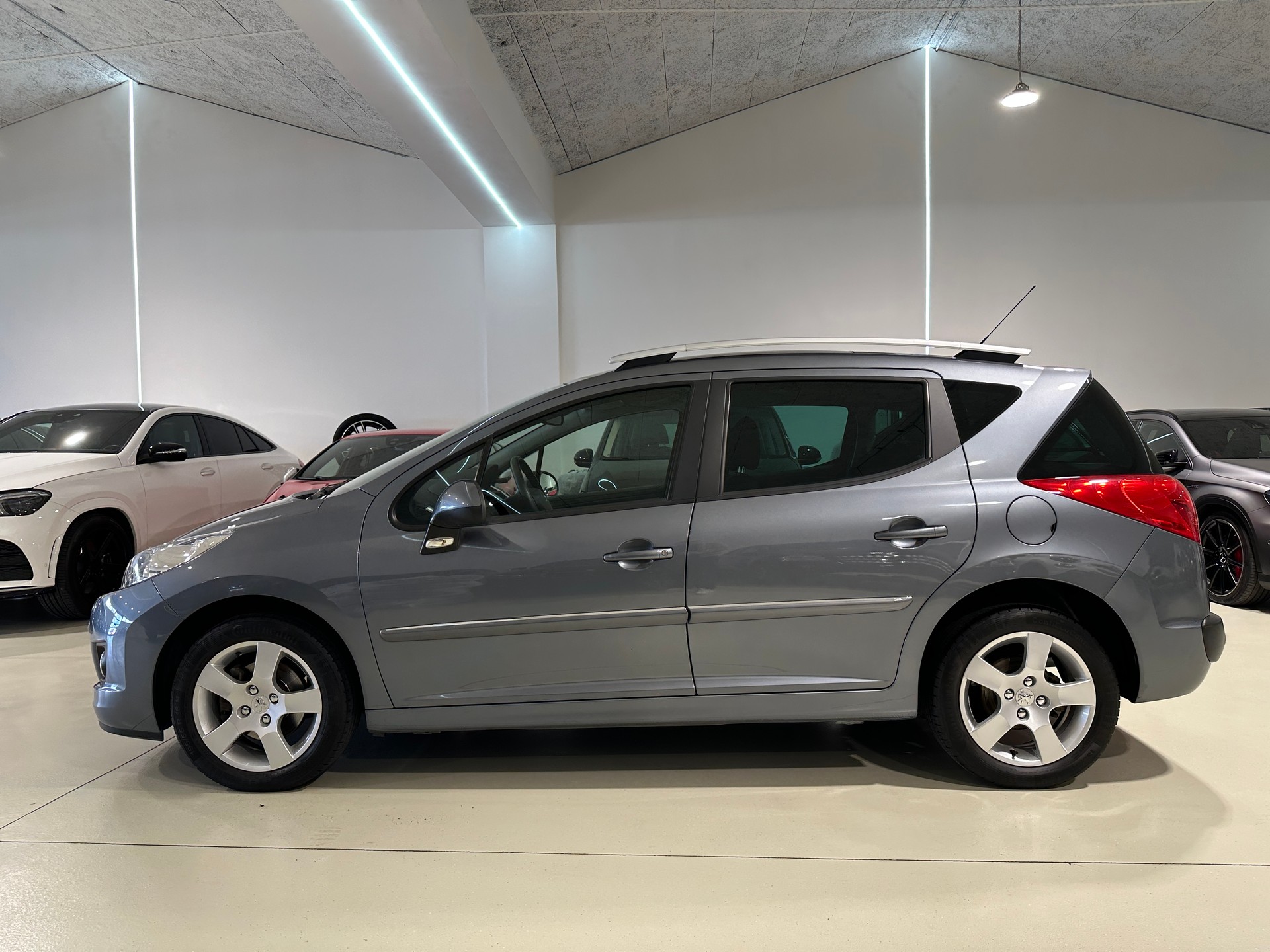 PEUGEOT 207 SW 1.6 16V Trendy Clim-showroom-element-3