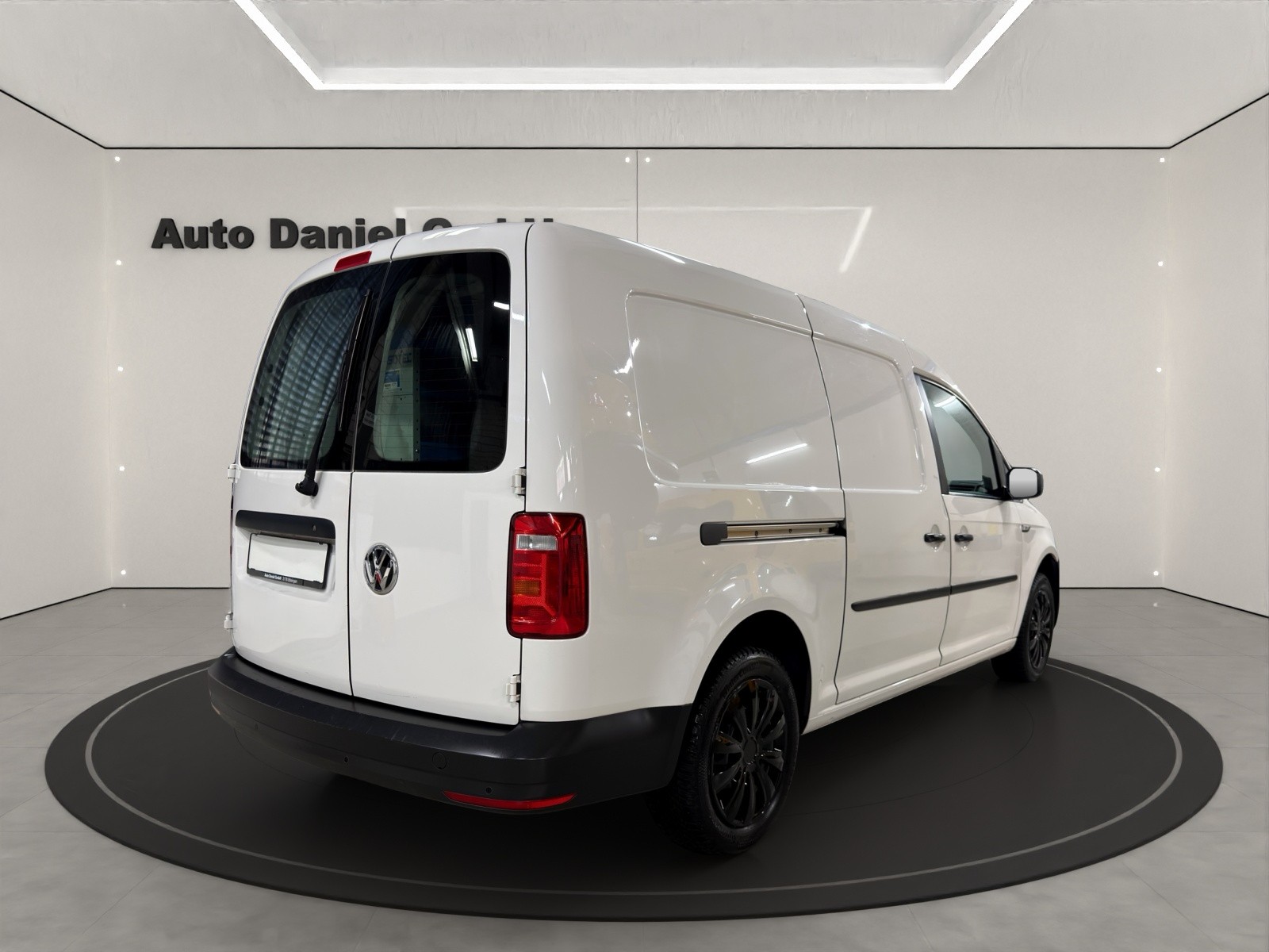 VW Caddy Maxi 2.0TDI BMT ( Mit Regale )-image-5