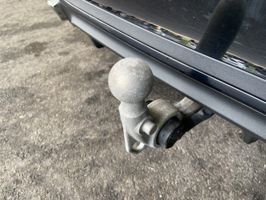 MERCEDES-BENZ C 200 4 Matic-image-6