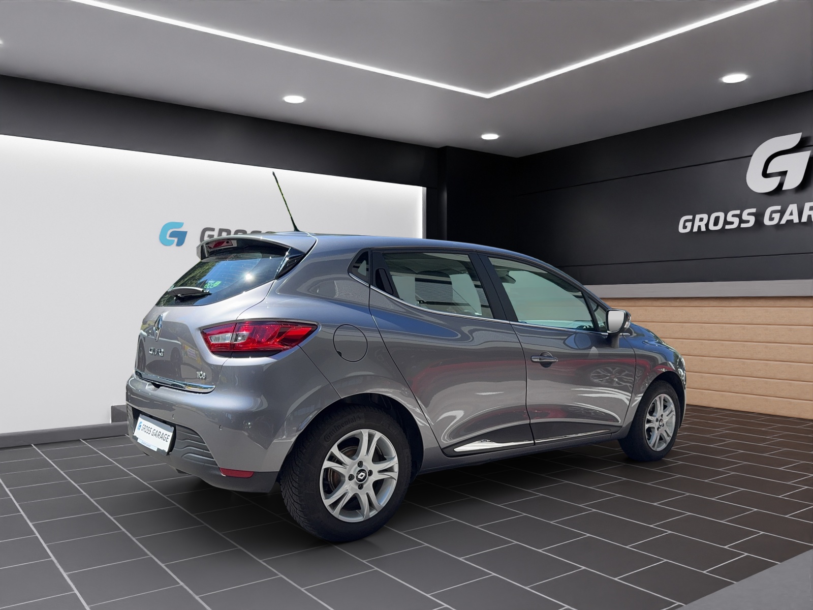 RENAULT Clio 0.9 Limited-showroom-element-3