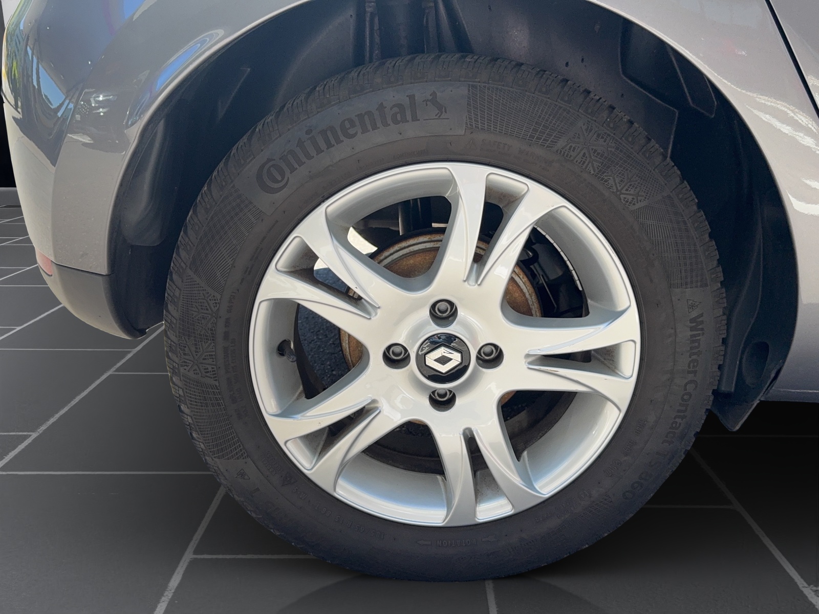 RENAULT Clio 0.9 Limited-image-9