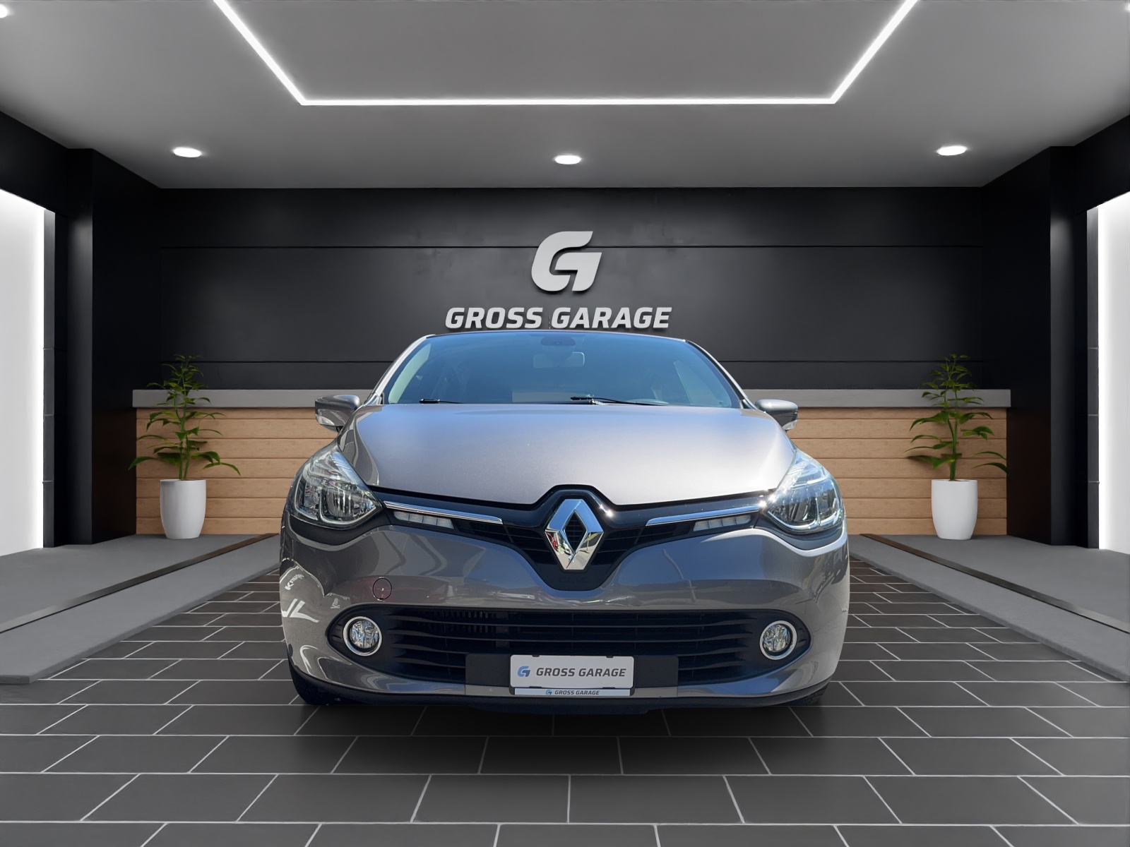 RENAULT Clio 0.9 Limited-showroom-element-1