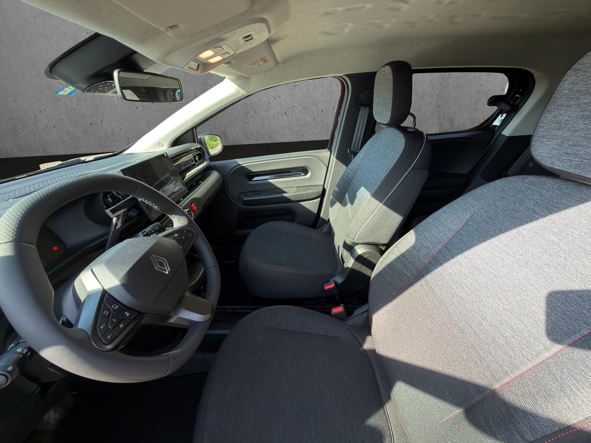 RENAULT Twingo E-Tech Urban Range techno-image-9