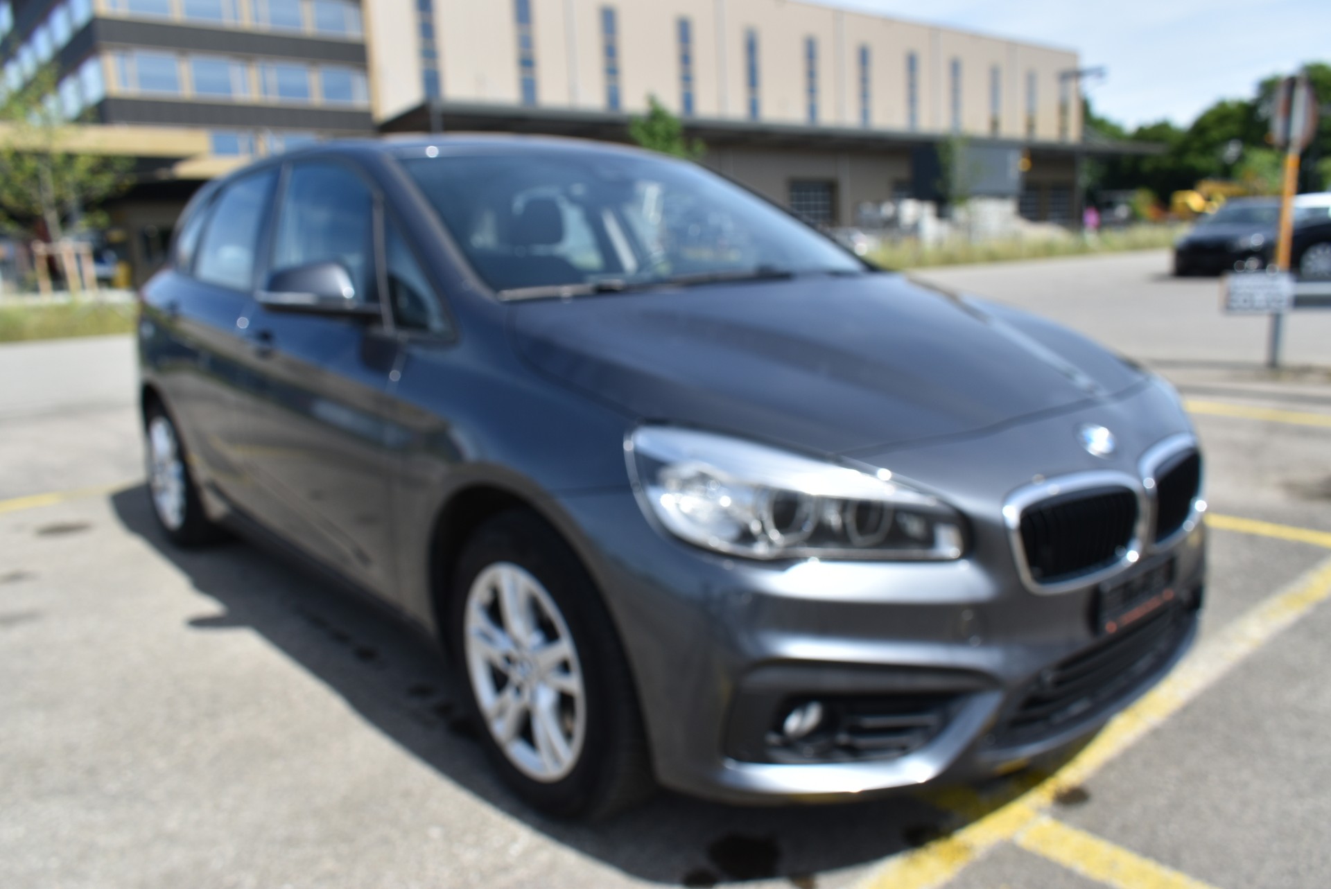 BMW 218d xDrive Active Tourer Steptronic-image-7