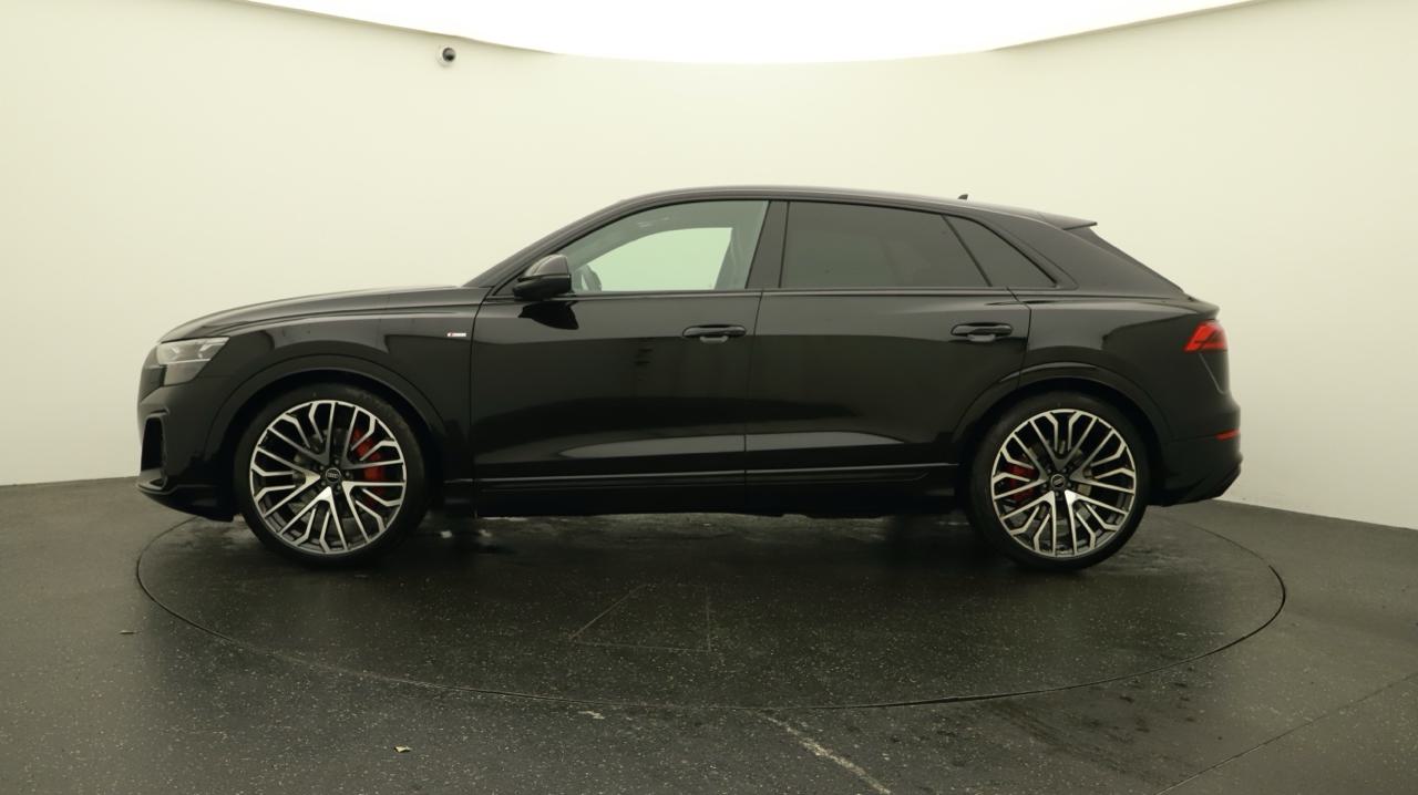 AUDI Q8 SUV TDI quattro 210 kW S line-showroom-element-1