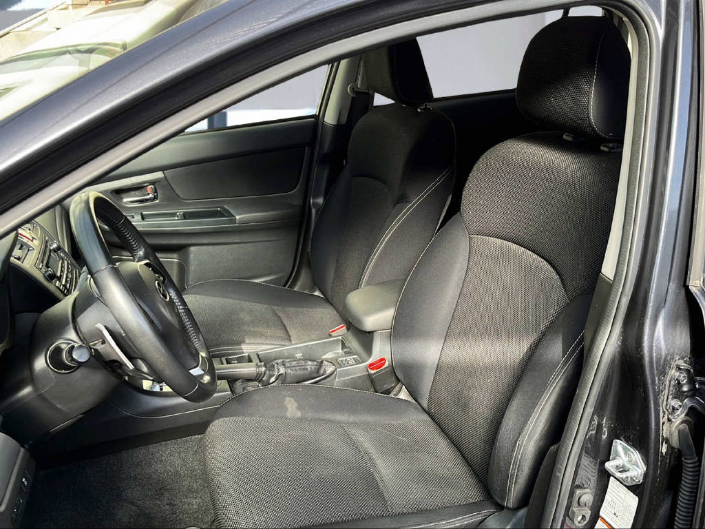 SUBARU XV 2.0i Swiss Two-image-13