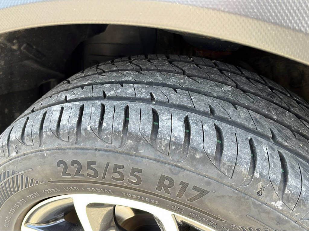SUBARU XV 2.0i Swiss Two-image-18