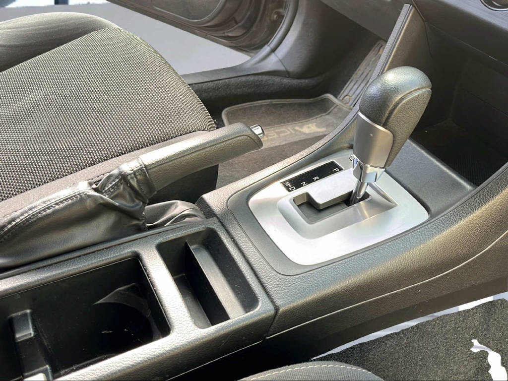 SUBARU XV 2.0i Swiss Two-image-20