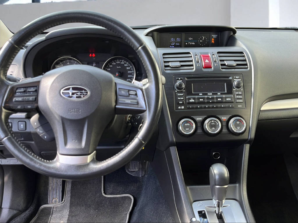 SUBARU XV 2.0i Swiss Two-image-9