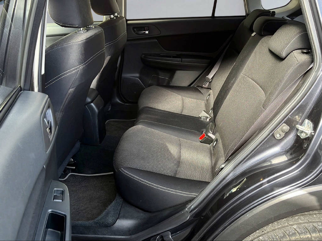 SUBARU XV 2.0i Swiss Two-image-12
