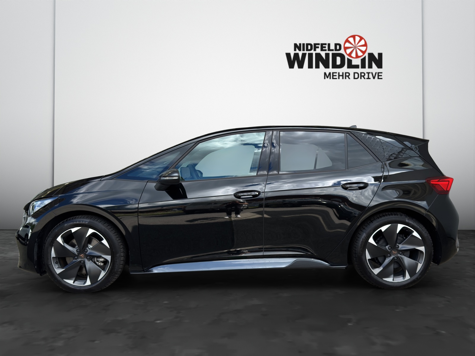 CUPRA Born Electric 59 kWh e-Boost-showroom-element-2