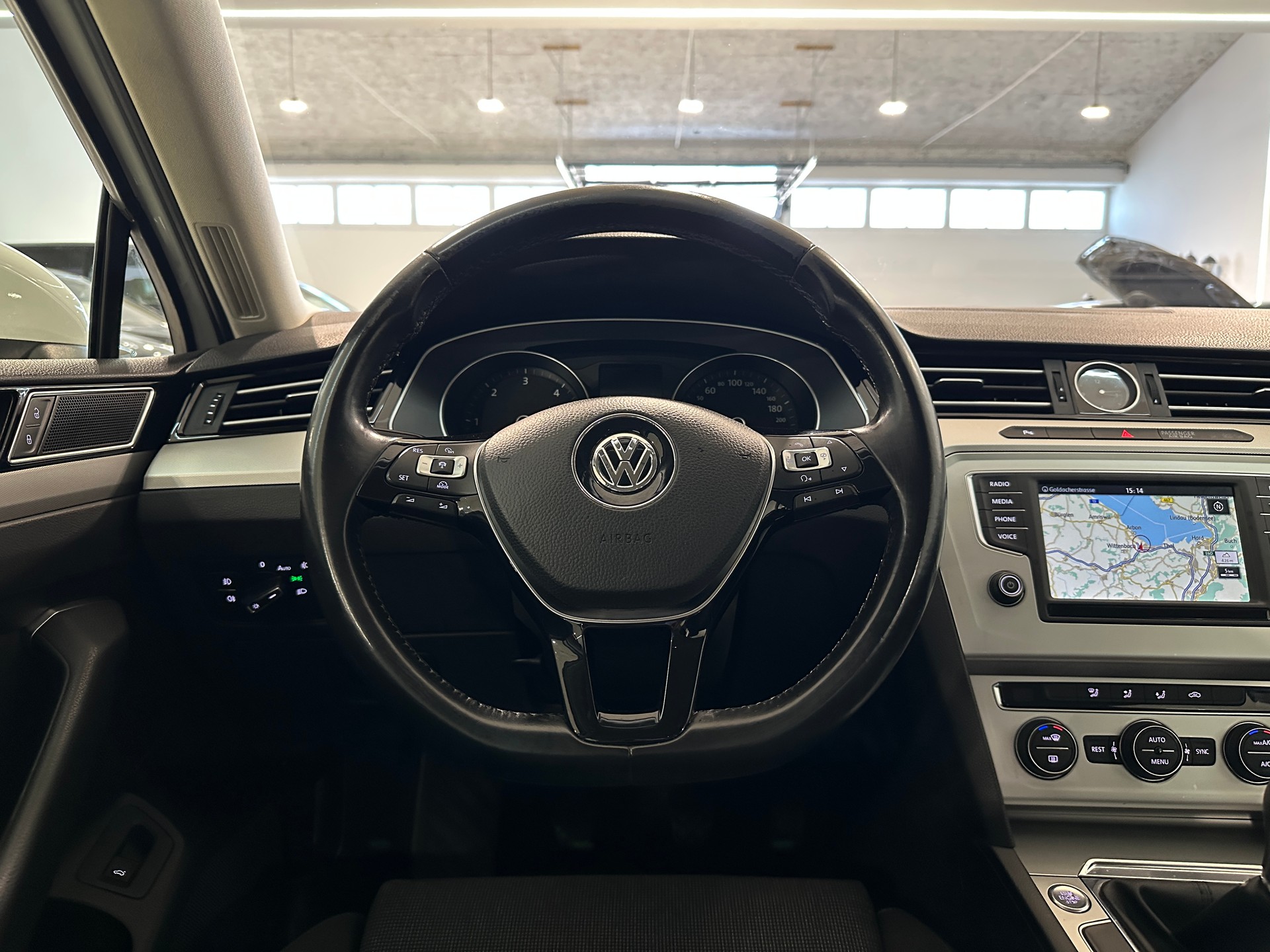VW Passat Variant 2.0 TDI BMT Comfortline-image-27