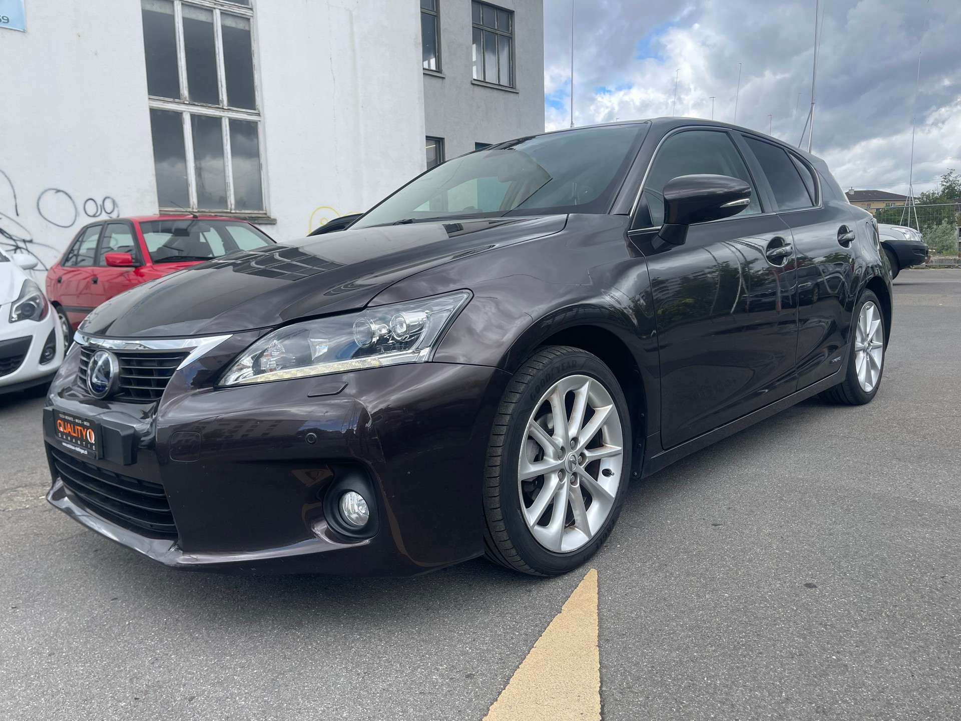 LEXUS CT 200h 1.8 excellence CVT-image-1