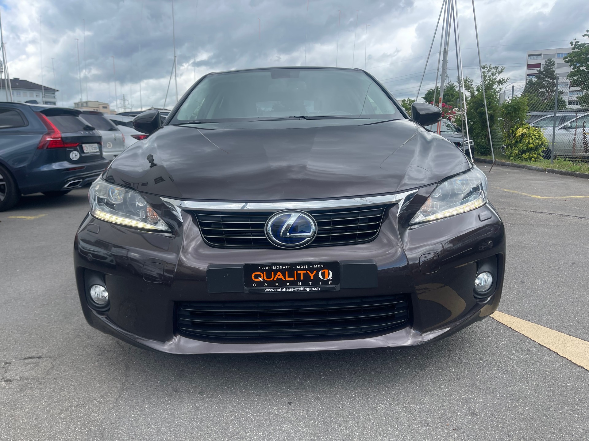 LEXUS CT 200h 1.8 excellence CVT-image-2