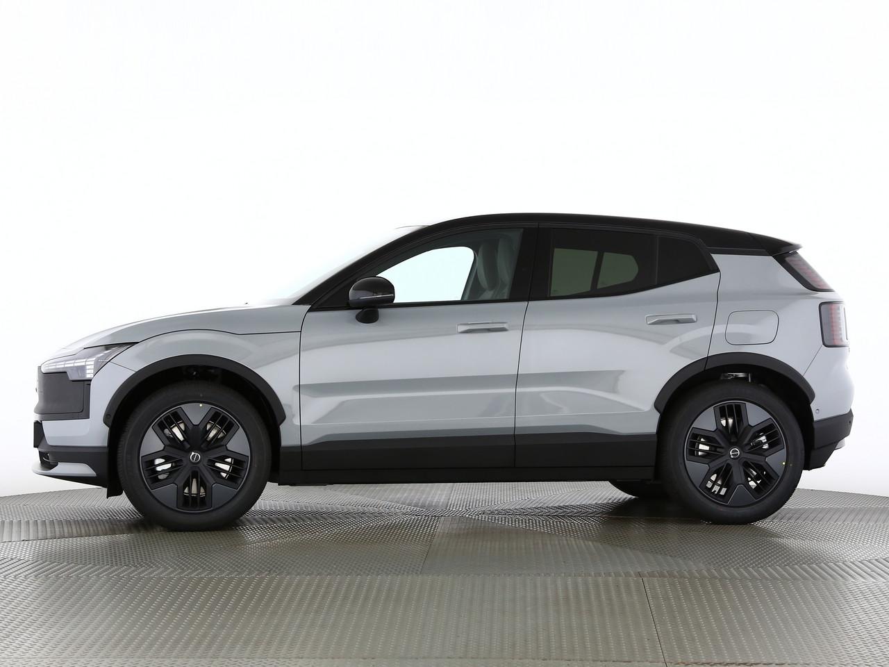 VOLVO EX30 CC P8 Ultra AWD-showroom-element-2