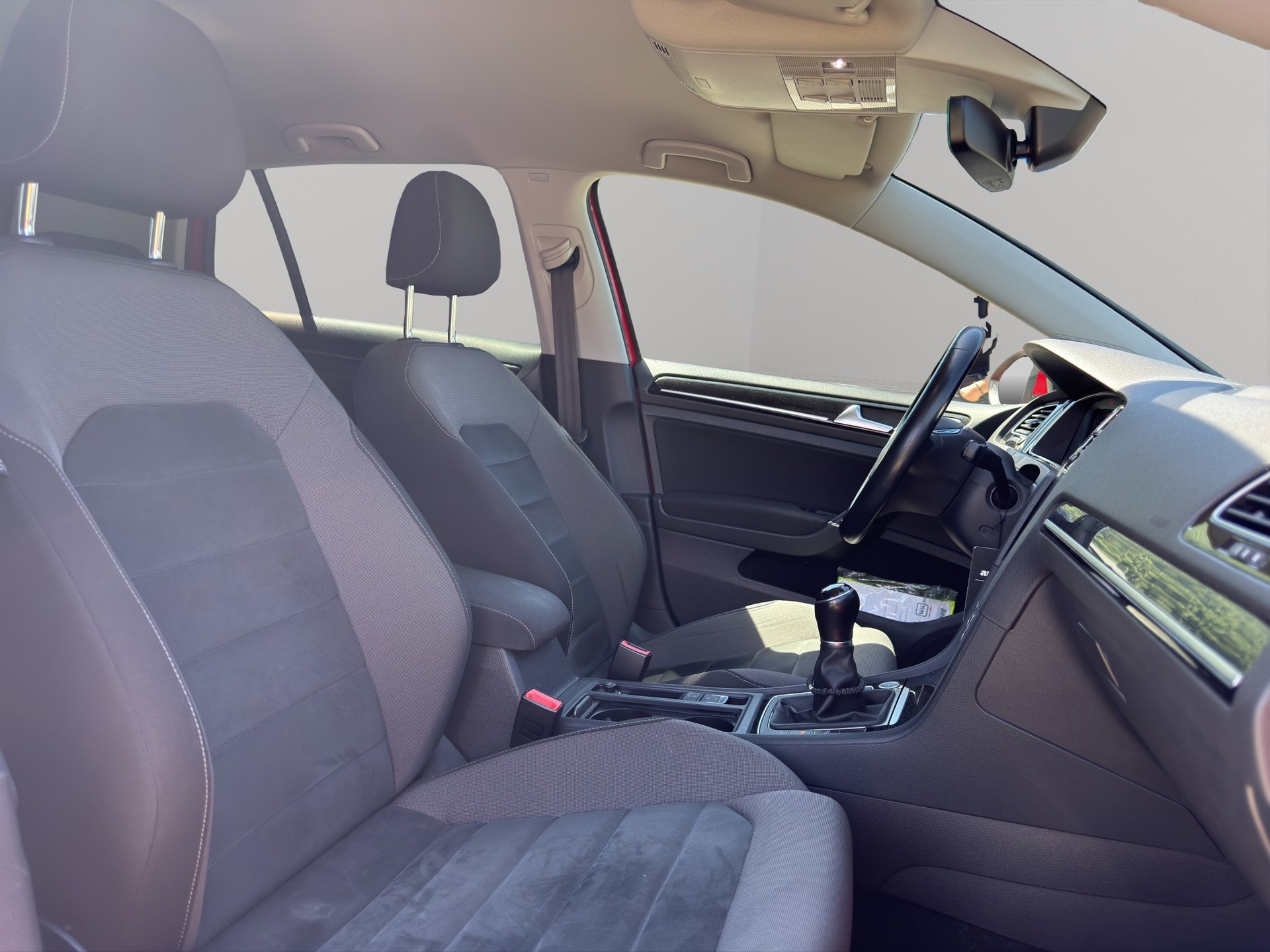 VW Golf 1.5 TSI EVO Highline-image-14