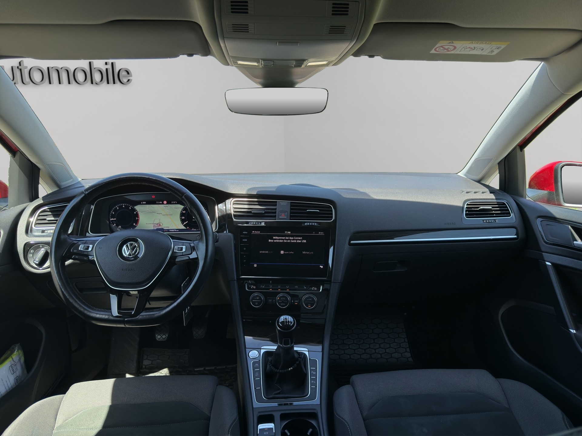 VW Golf 1.5 TSI EVO Highline-image-11