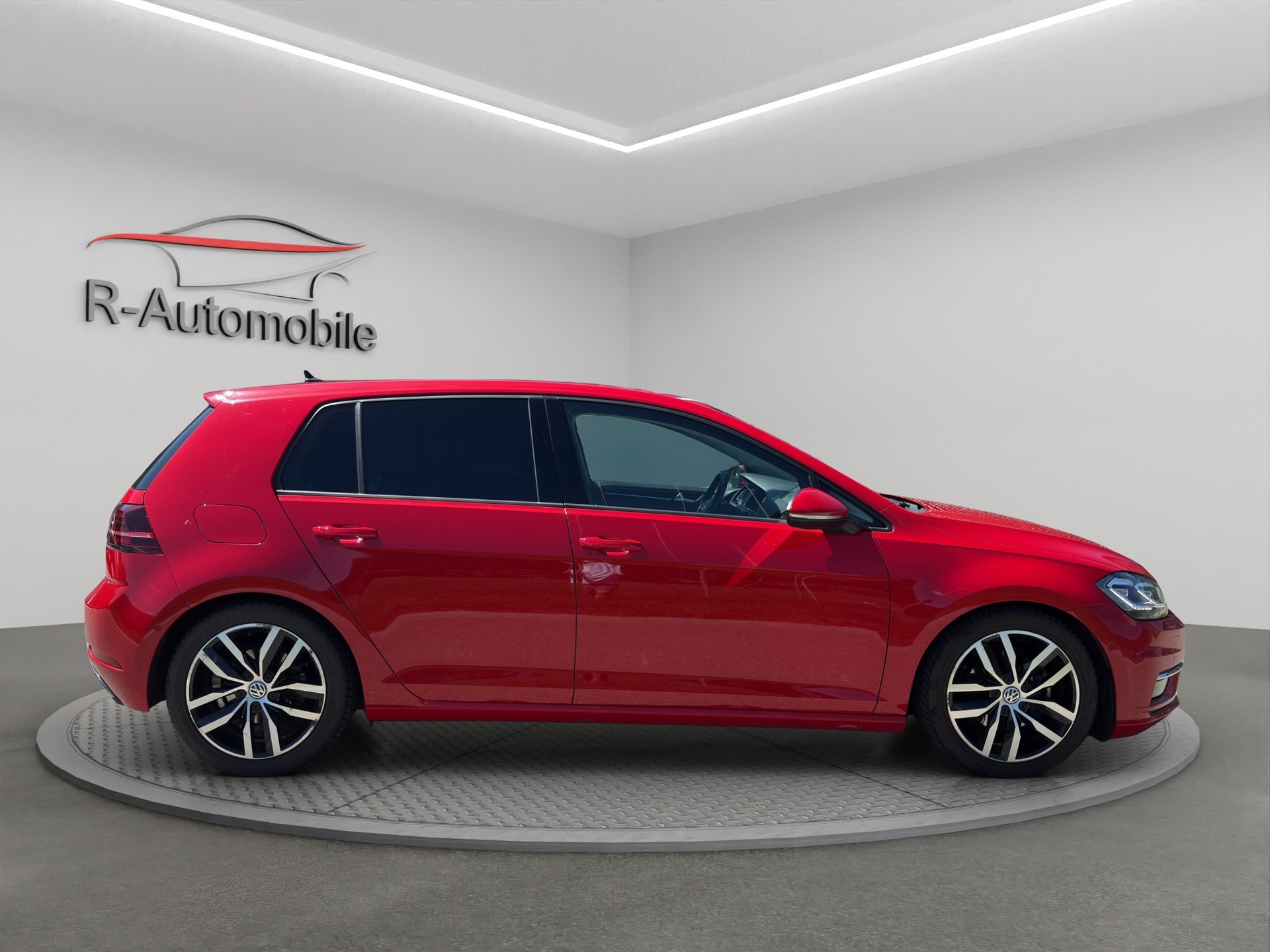VW Golf 1.5 TSI EVO Highline-image-5