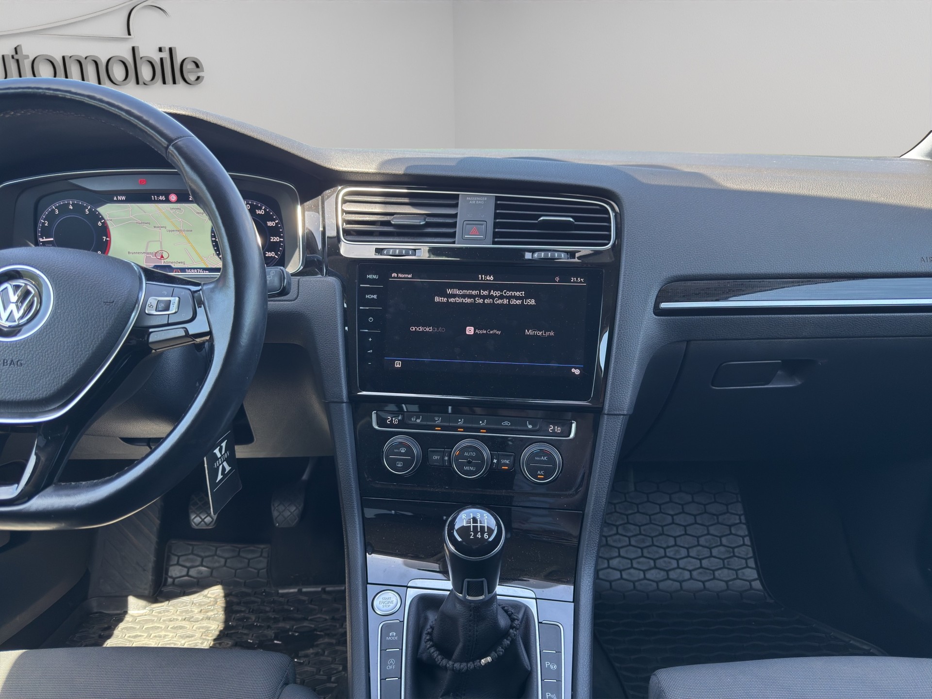 VW Golf 1.5 TSI EVO Highline-image-12