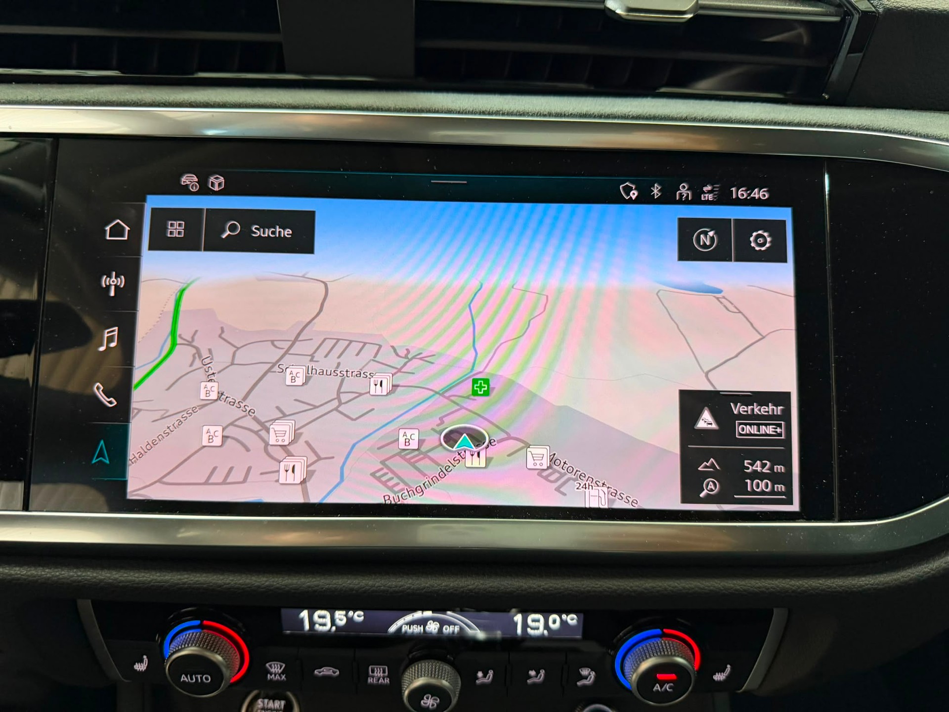 AUDI Q3 45 TFSI S line quattro S-tronic-image-11