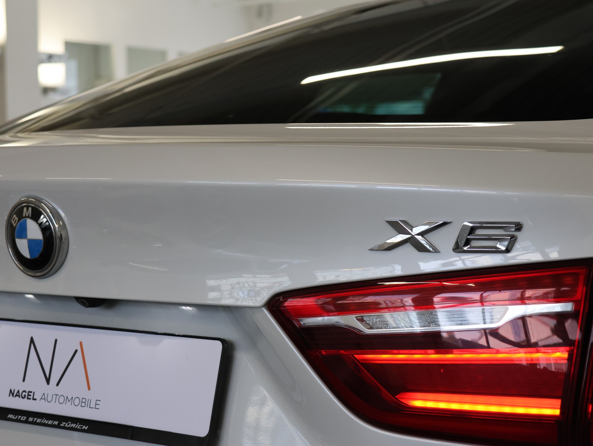BMW X6 xDrive 30d Pure M Sport Steptronic *Rückfahrkamera* *Sitzheizung* *Panoramadach*-image-24