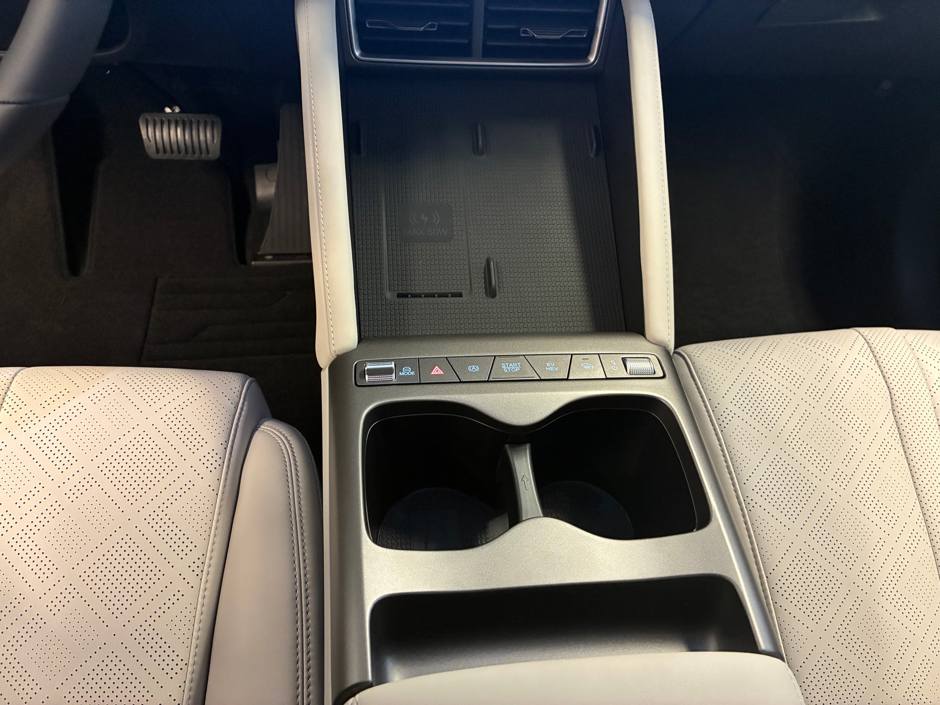 BYD Atto 2 DM-i Boost-image-16