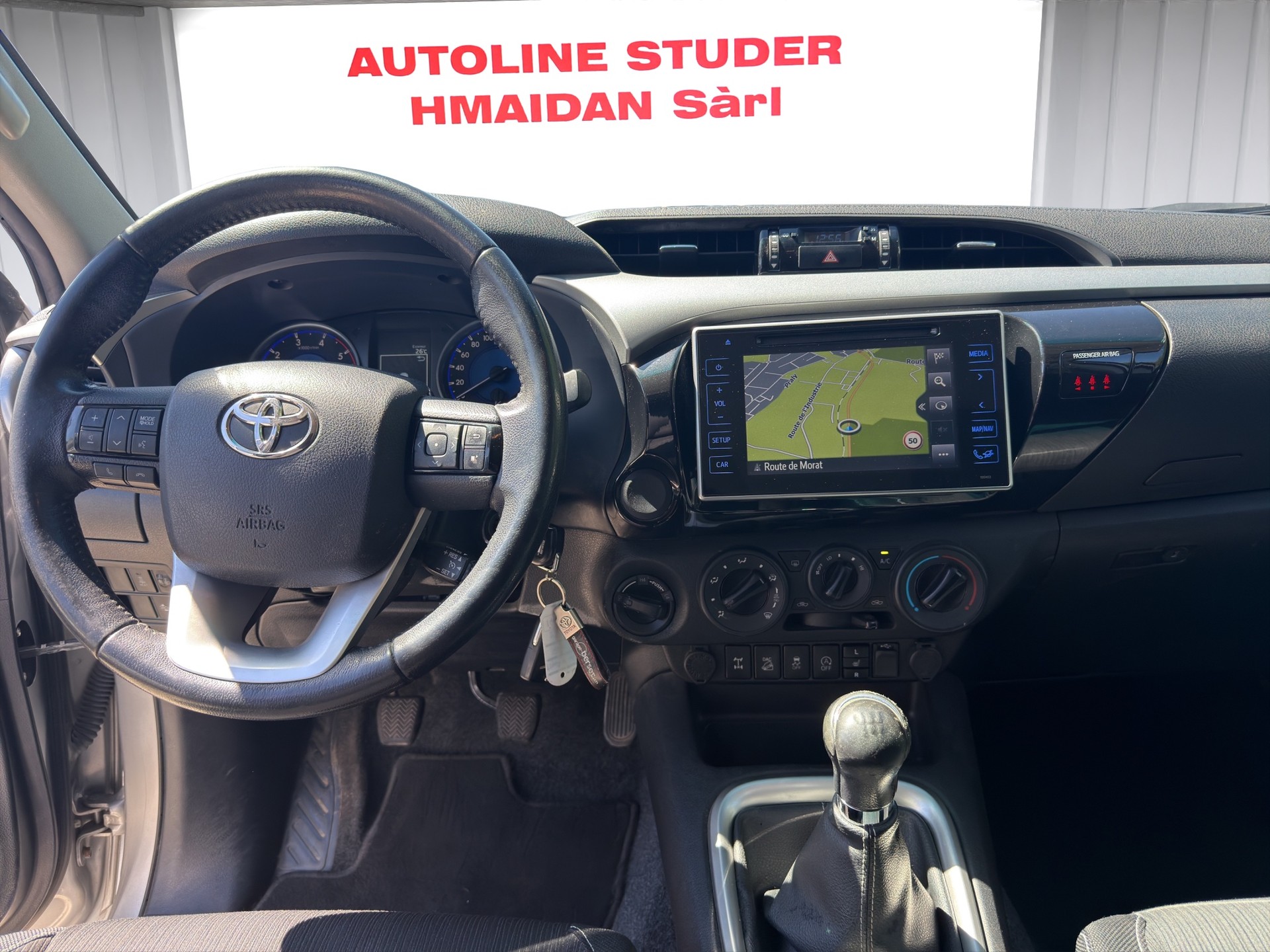 TOYOTA Hilux 2.4D-4D Sol Premium Double Cab 4x4-image-6