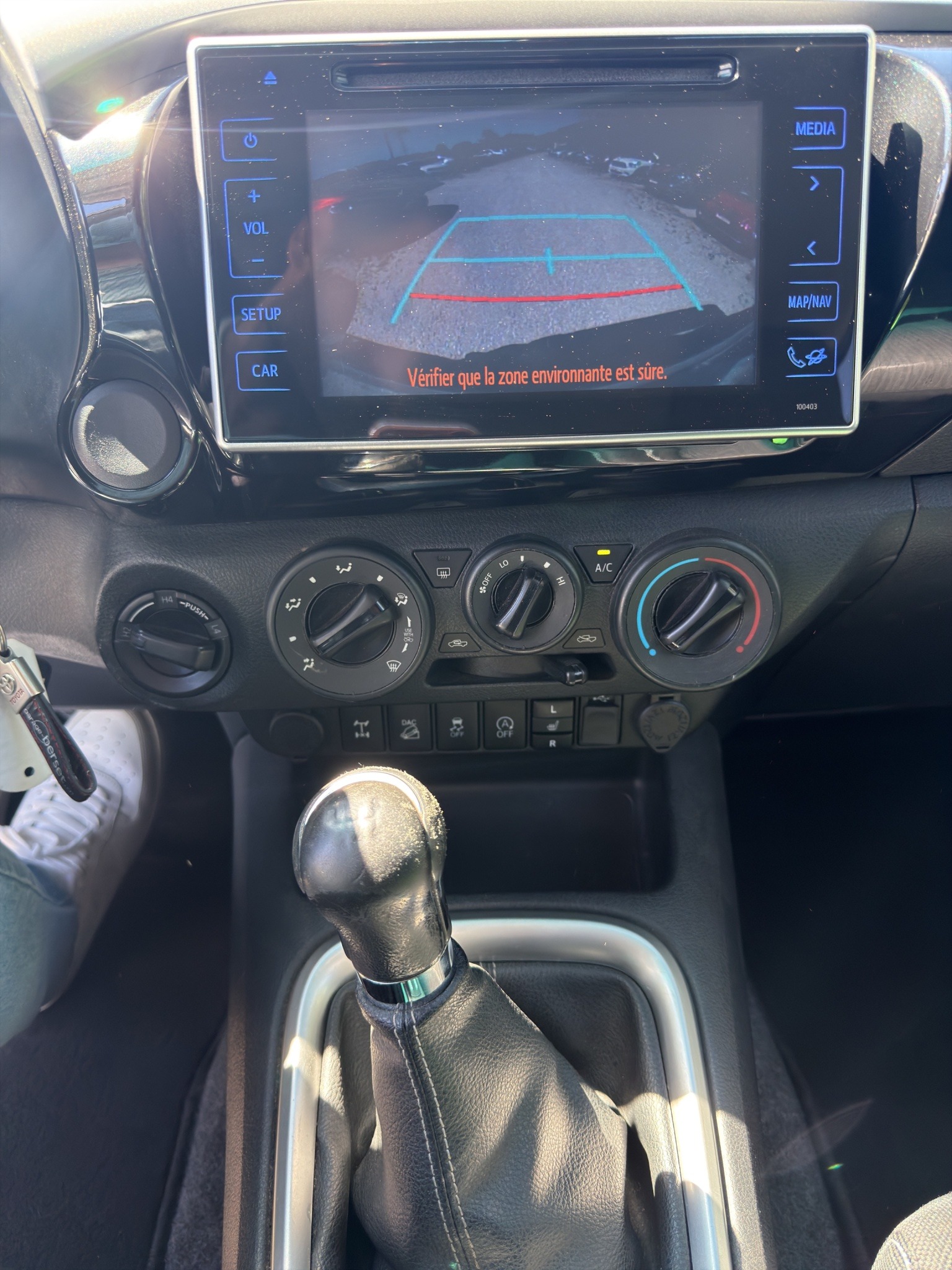 TOYOTA Hilux 2.4D-4D Sol Premium Double Cab 4x4-image-7