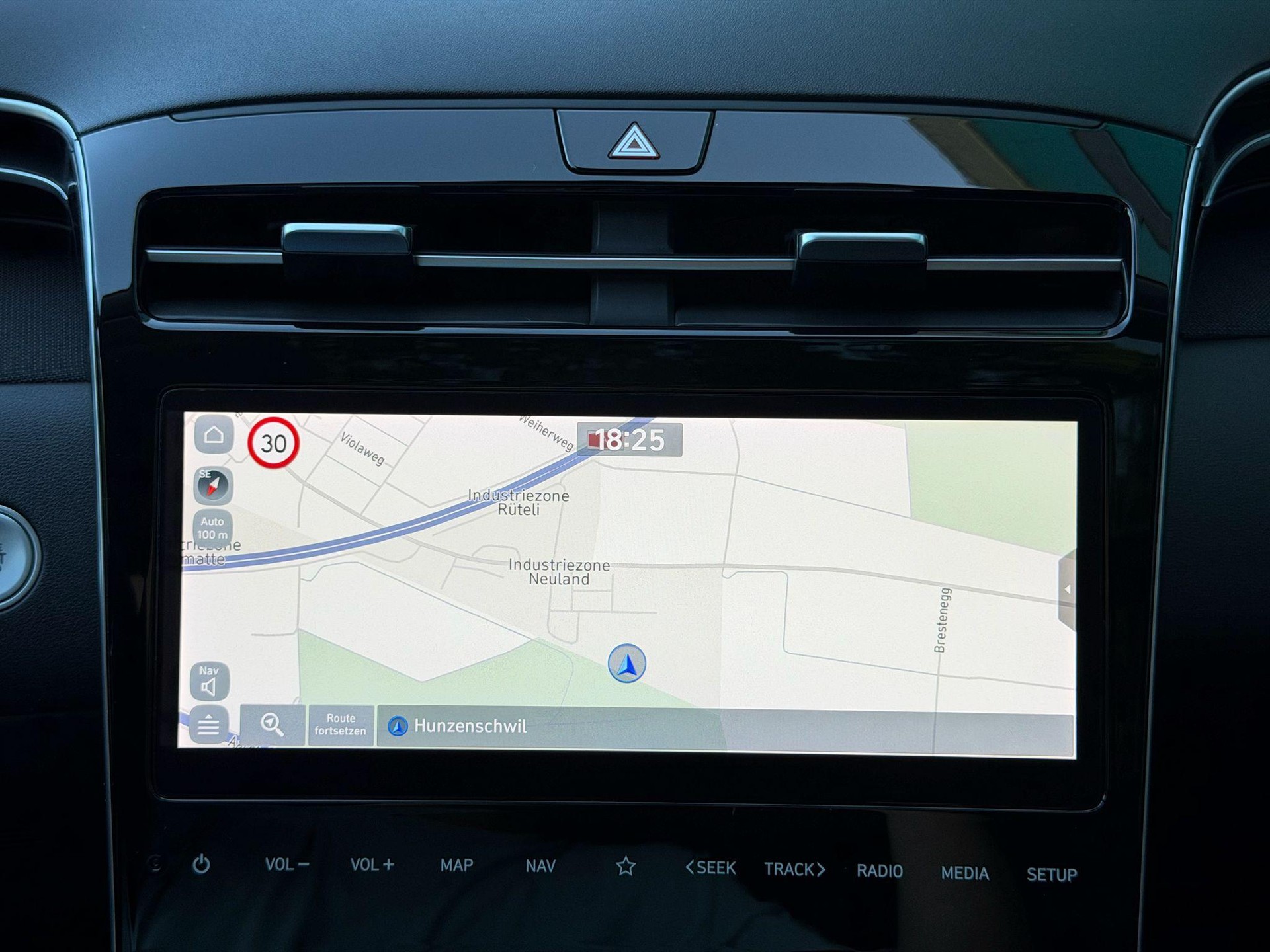HYUNDAI Tucson 1.6 T-GDi Amplia 4WD-image-16