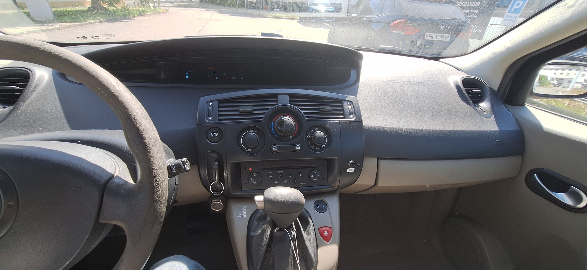 RENAULT Scénic 2.0 16V Expression-image-24