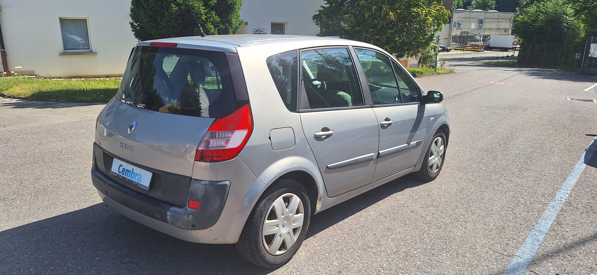 RENAULT Scénic 2.0 16V Expression-image-5