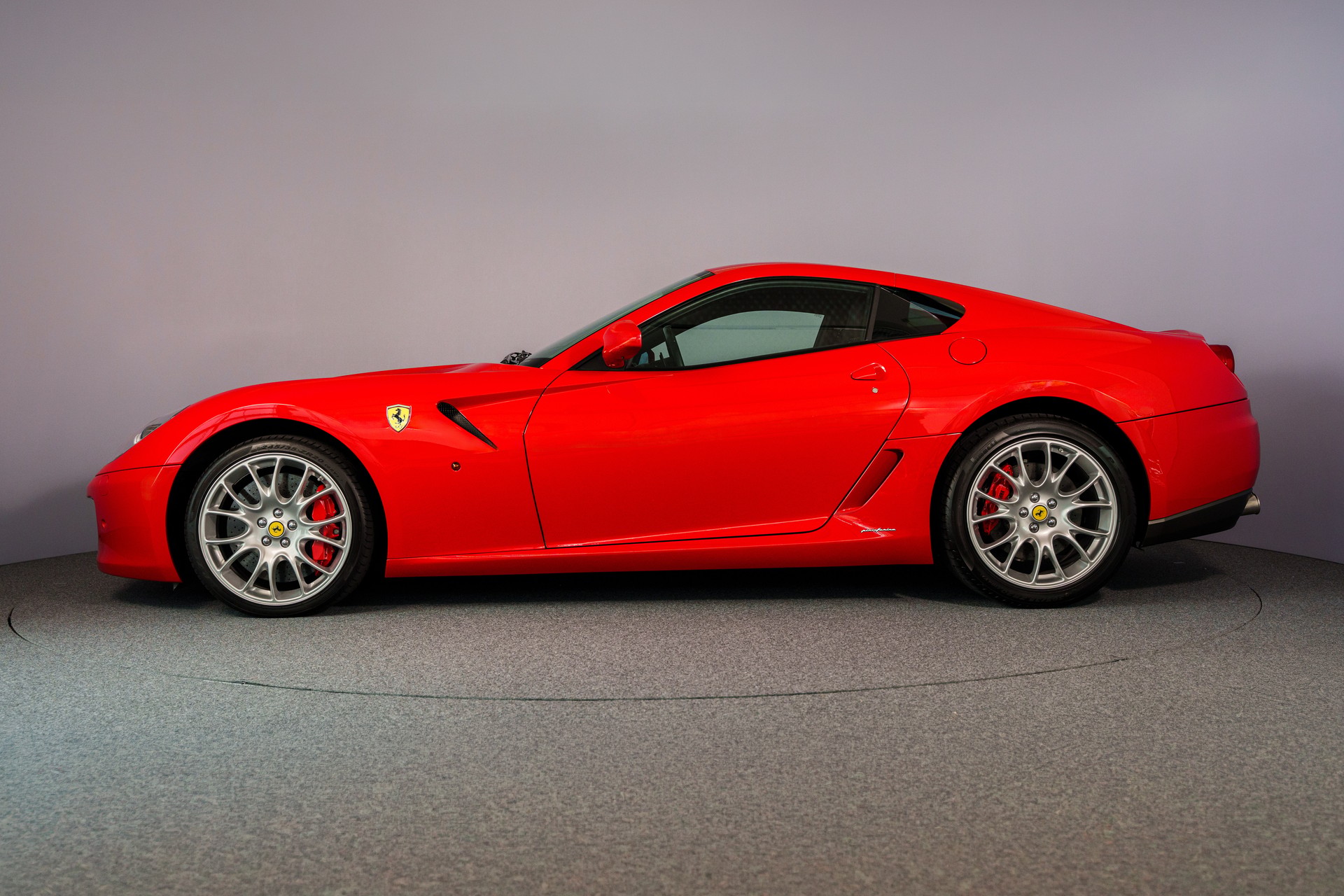 FERRARI 599 GTB-showroom-element-3