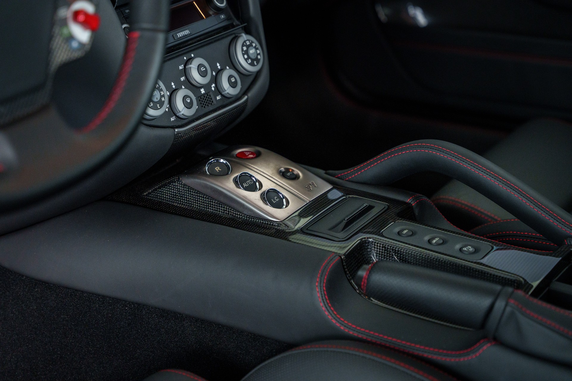 FERRARI 599 GTB-image-10