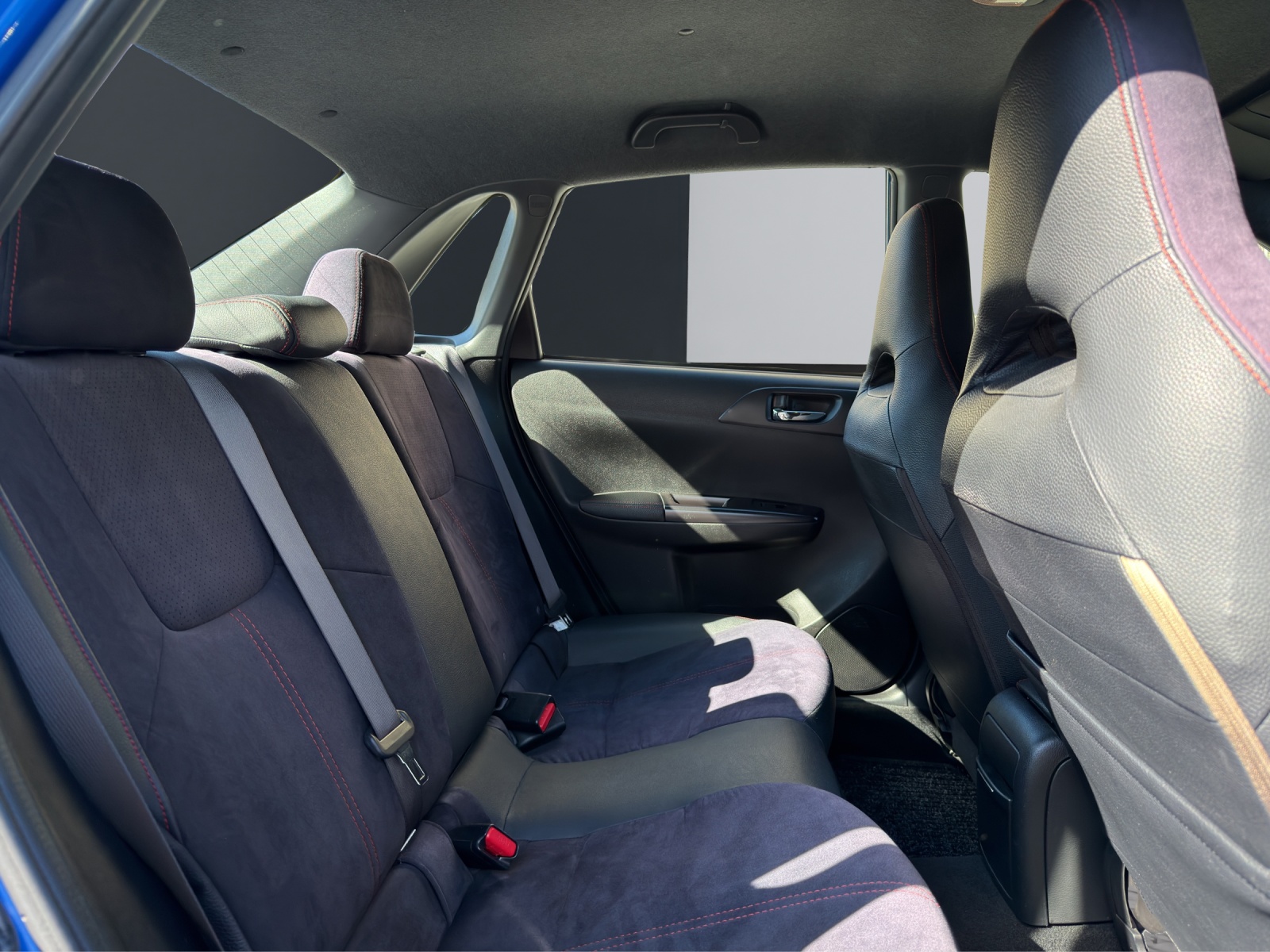 SUBARU WRX STI 2.5 T Sport-image-14