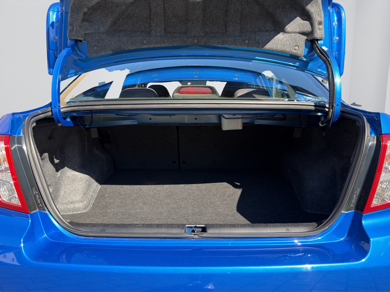 SUBARU WRX STI 2.5 T Sport-image-12