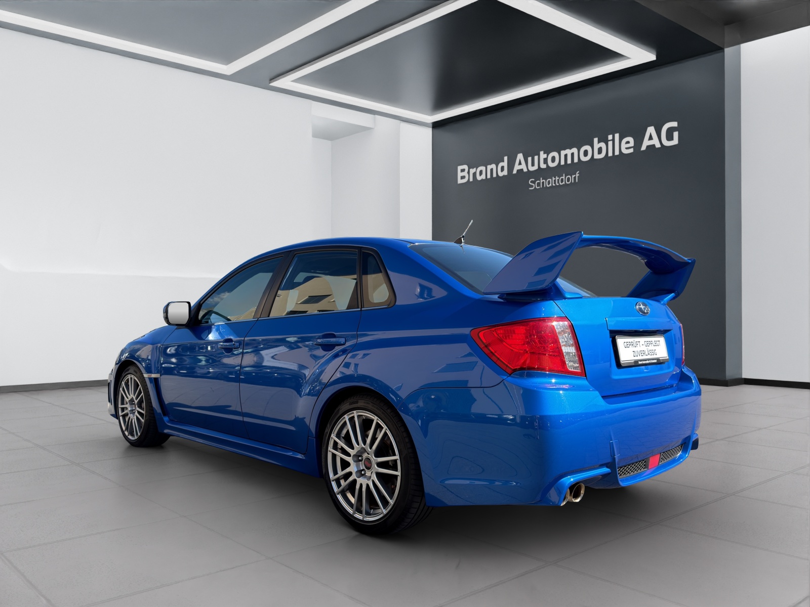 SUBARU WRX STI 2.5 T Sport-showroom-element-2