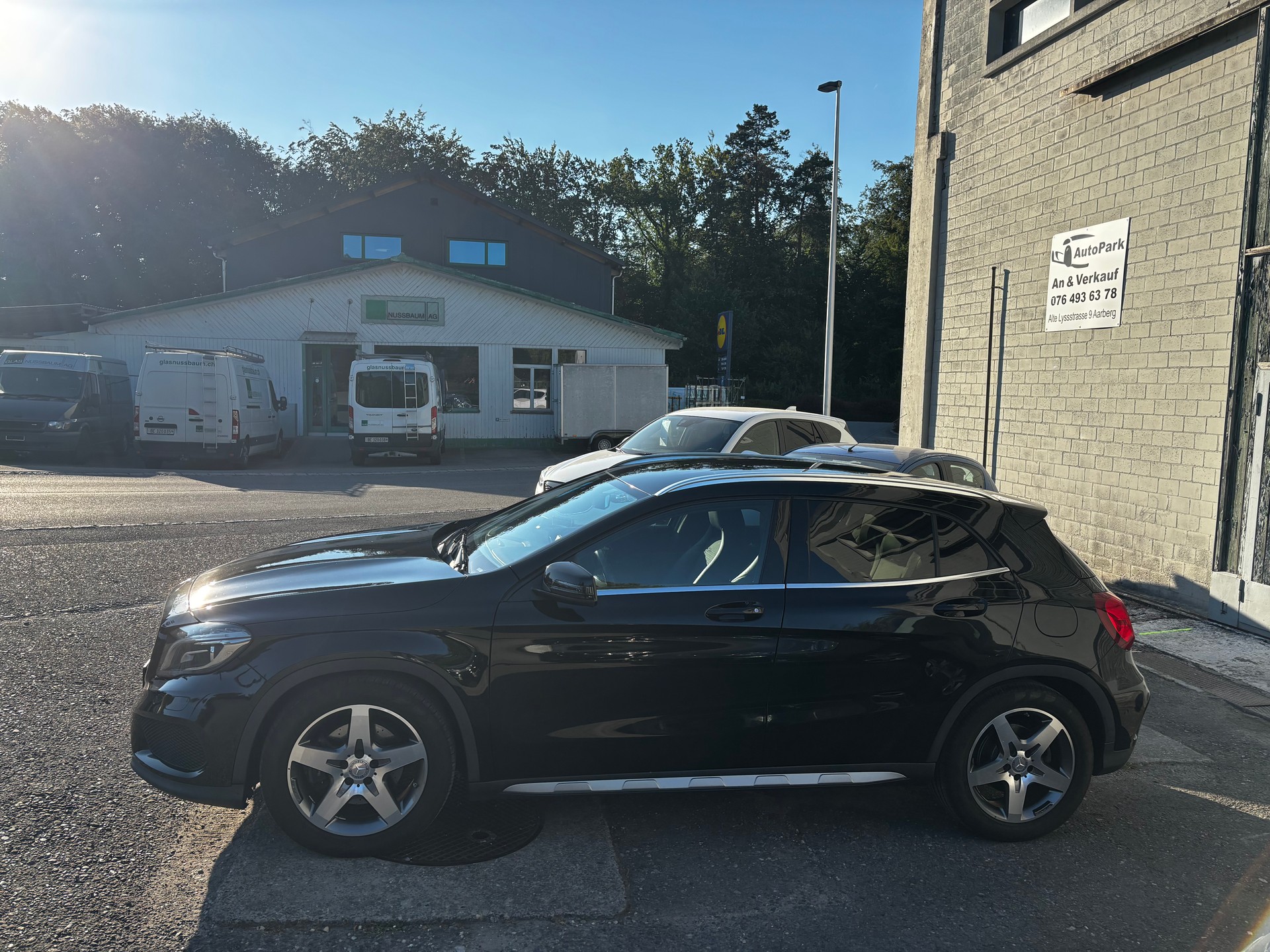 MERCEDES-BENZ GLA 250 AMG Line 4Matic 7G-DCT-image-2