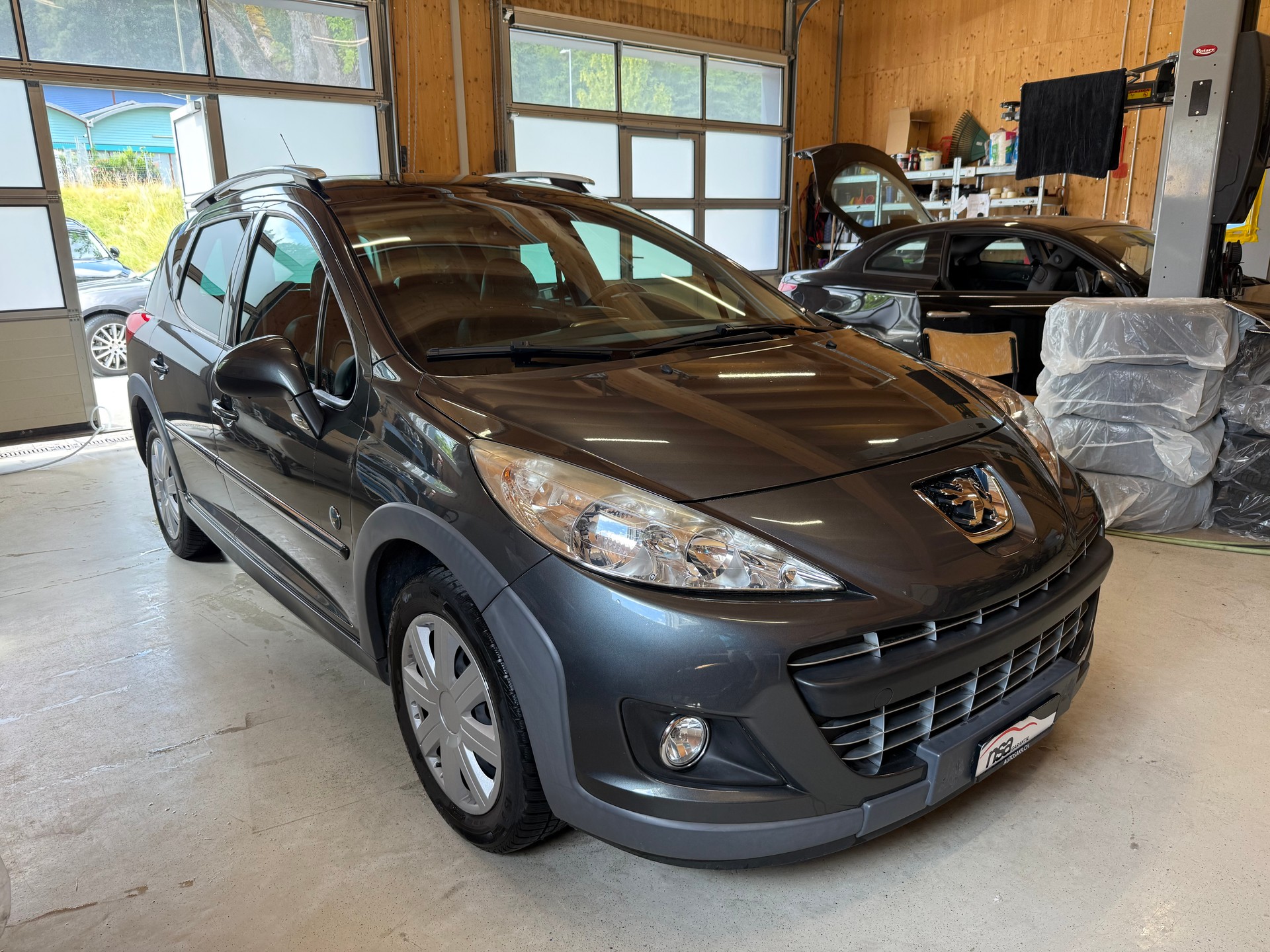 PEUGEOT 207 SW 1.6 HDI Active-showroom-element-2