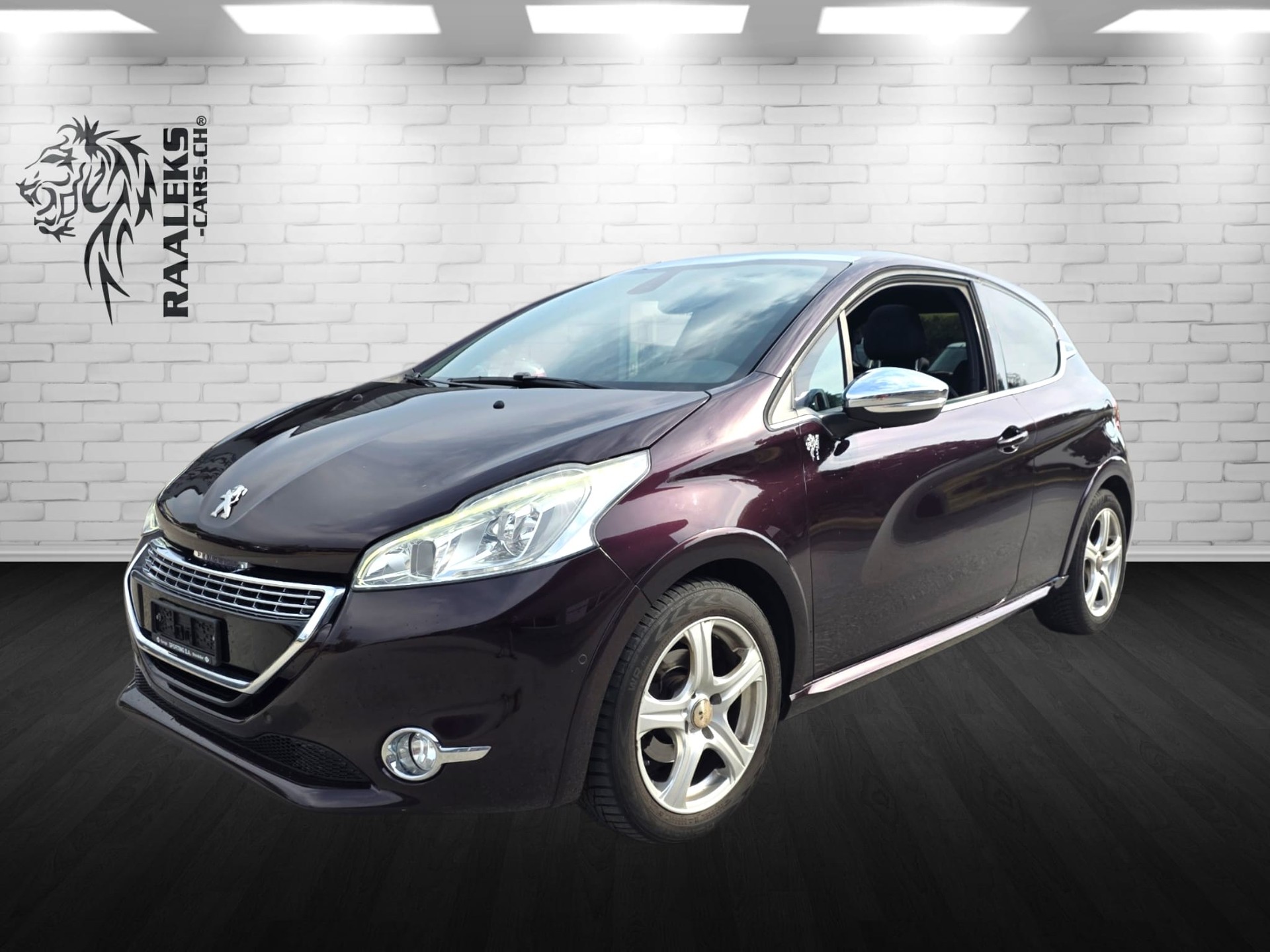 PEUGEOT 208 1.6 VTI XY