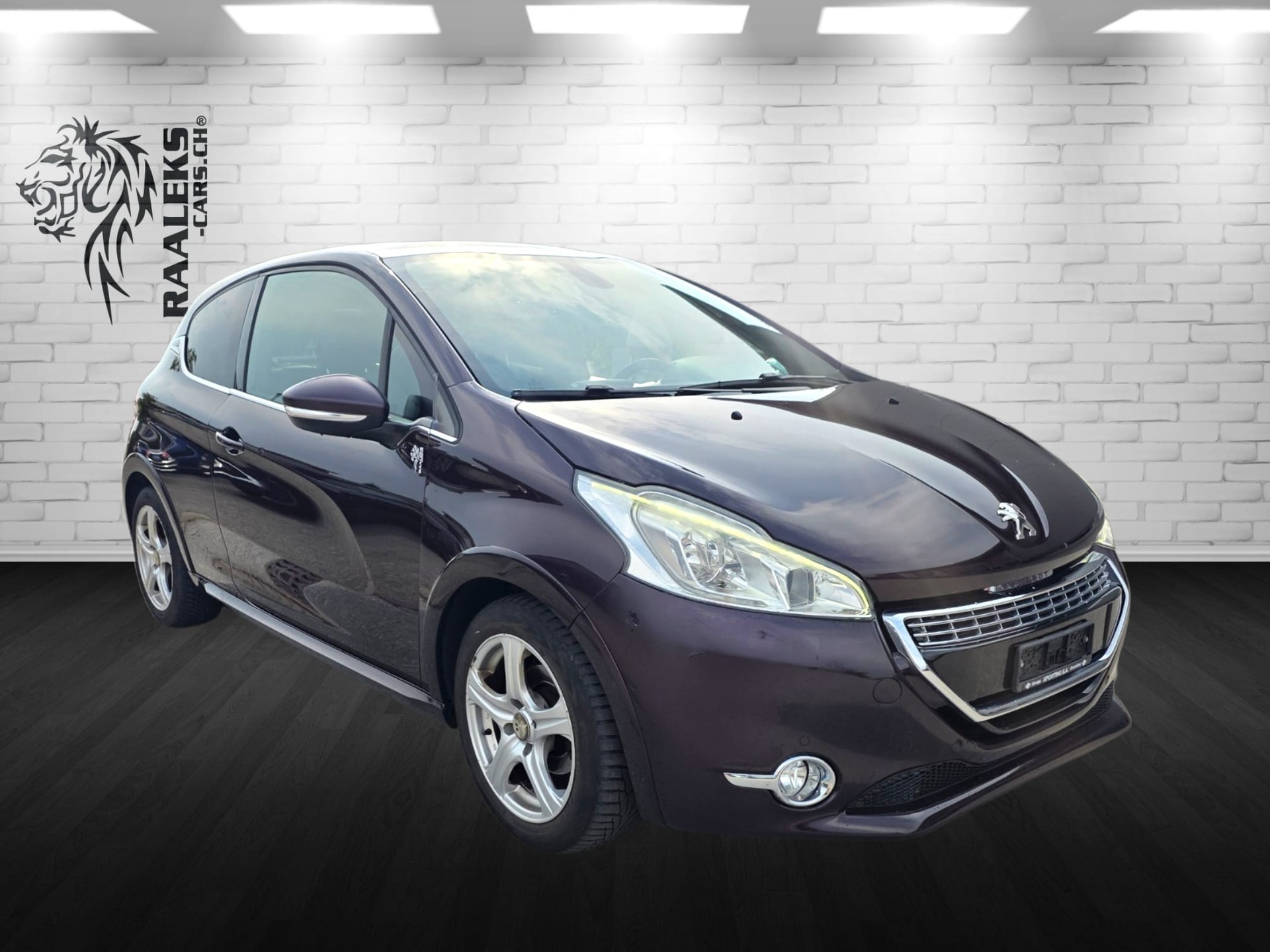 PEUGEOT 208 1.6 VTI XY-showroom-element-1