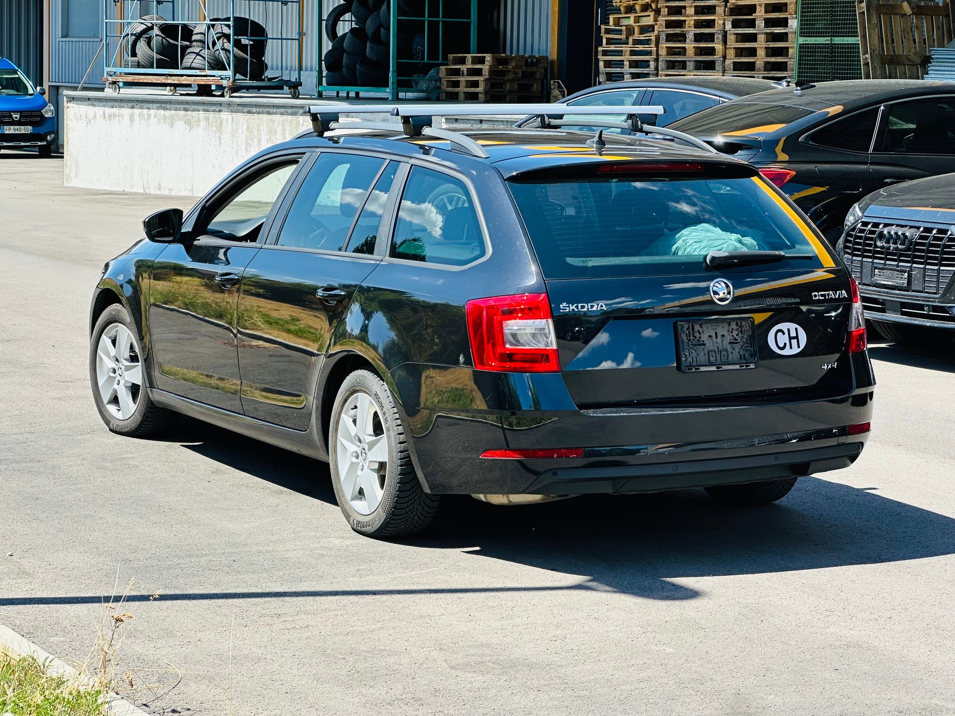 SKODA Octavia Combi 1.8 TSI Style 4x4 DSG-image-8